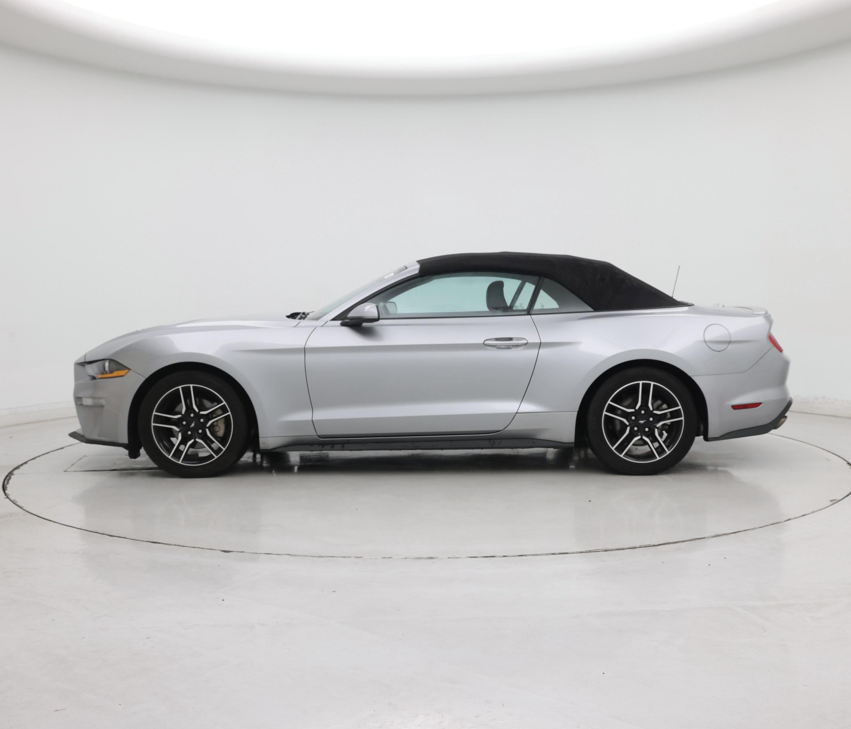 Thumbnail: 2023 Ford Mustang - 3