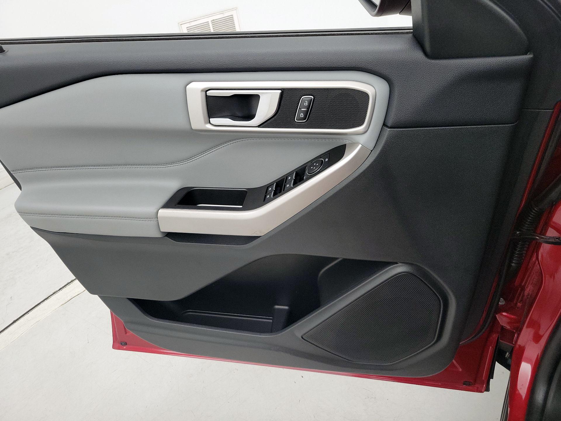 Thumbnail: 2022 Ford Explorer - 12