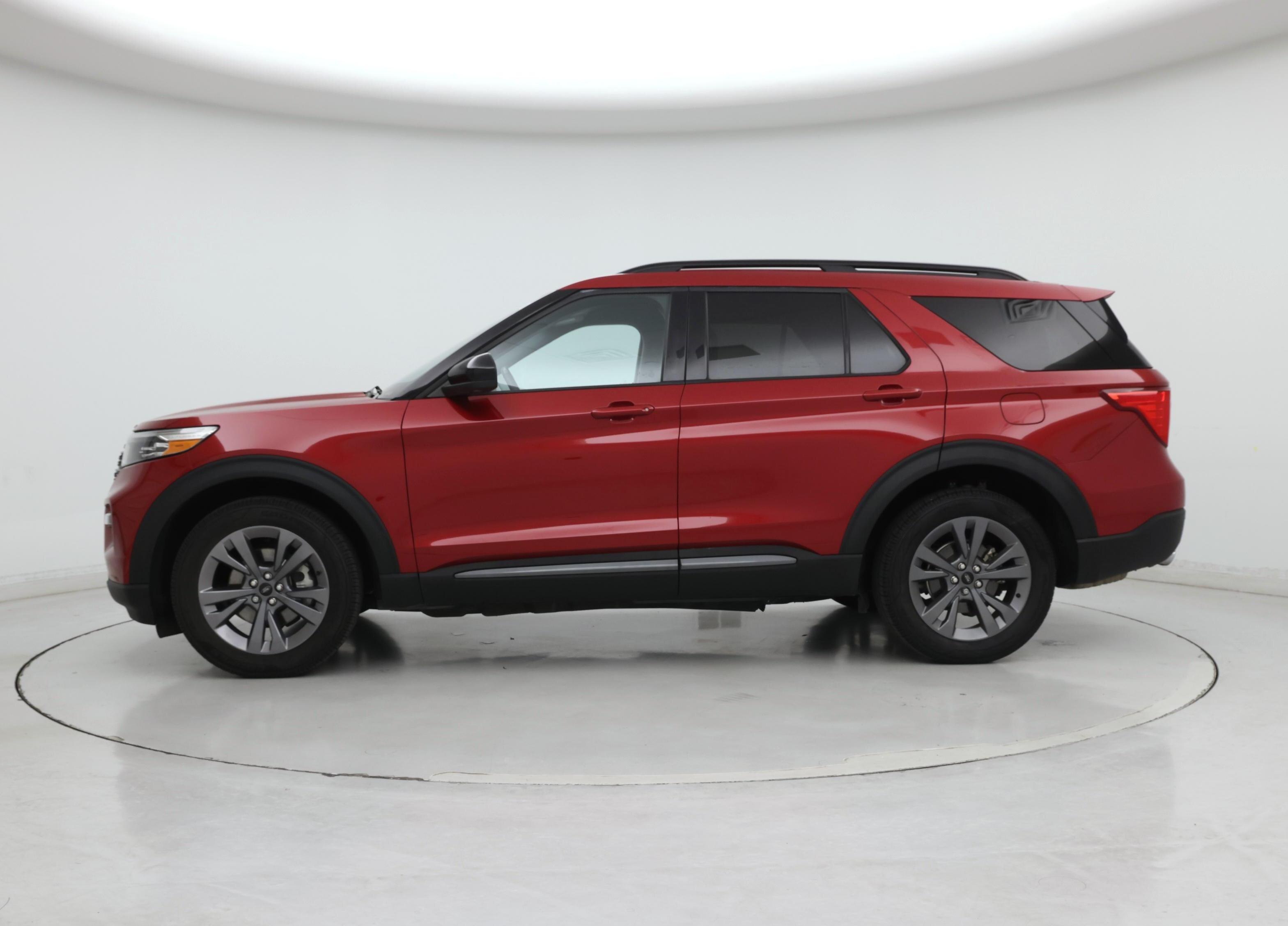 Thumbnail: 2022 Ford Explorer - 3
