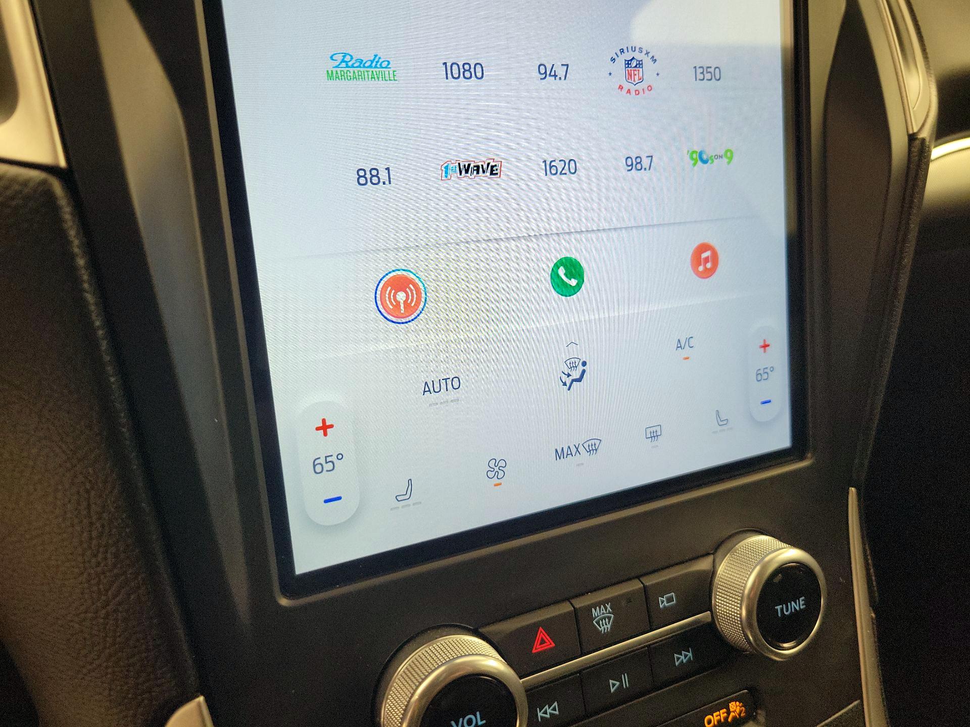 Thumbnail: 2022 Ford Edge - 16