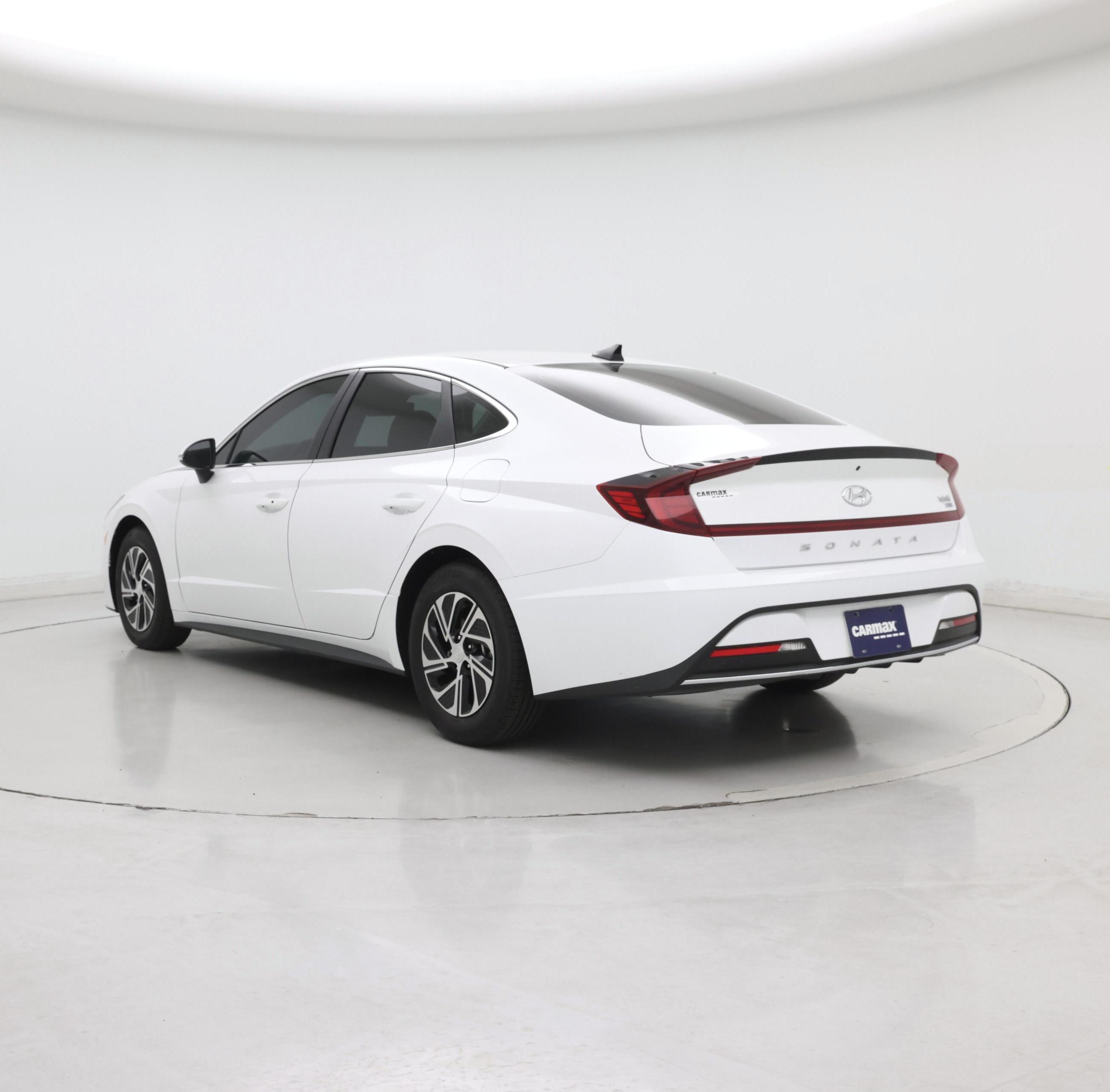 Thumbnail: 2023 Hyundai Sonata - 2