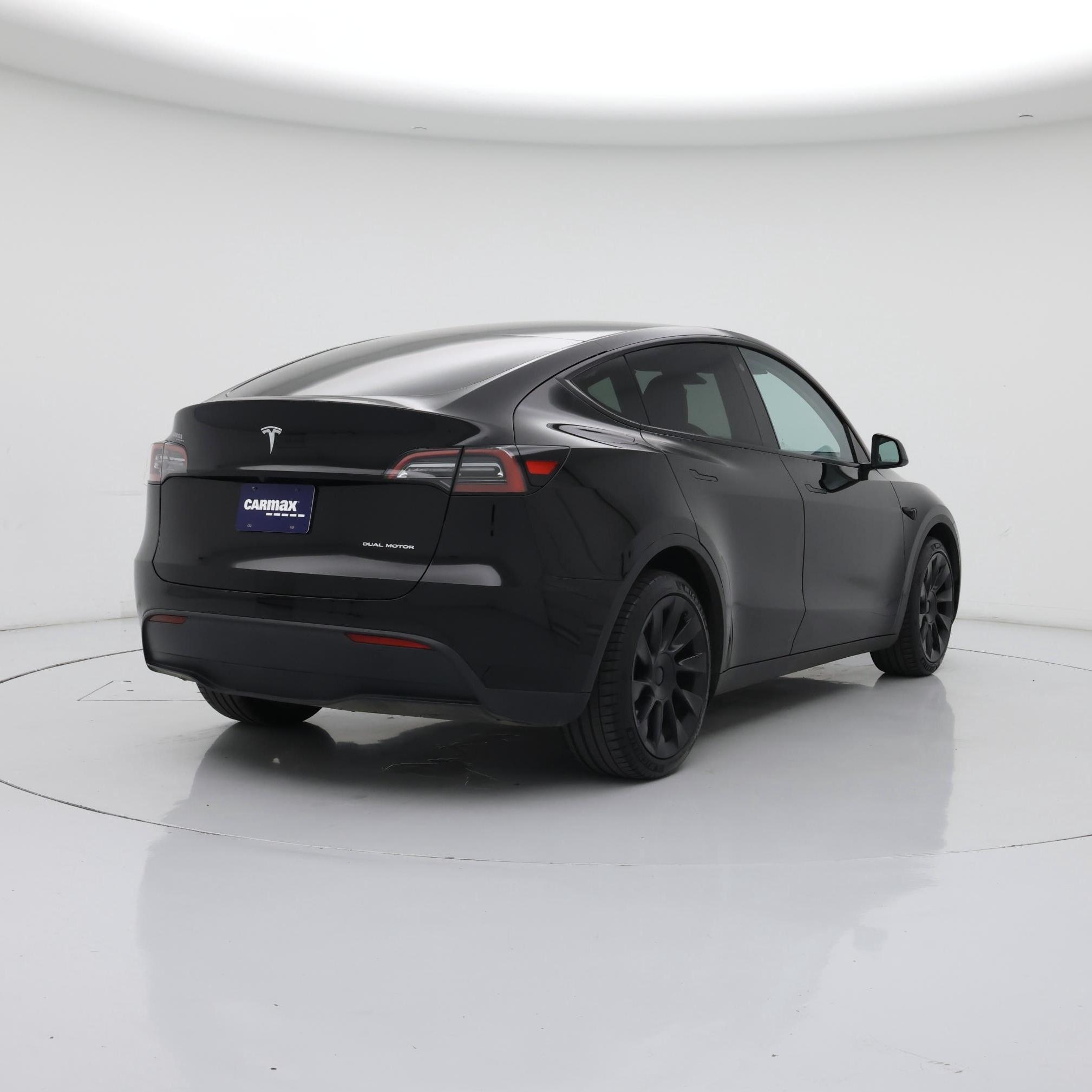 Thumbnail: 2023 Tesla Model Y - 8