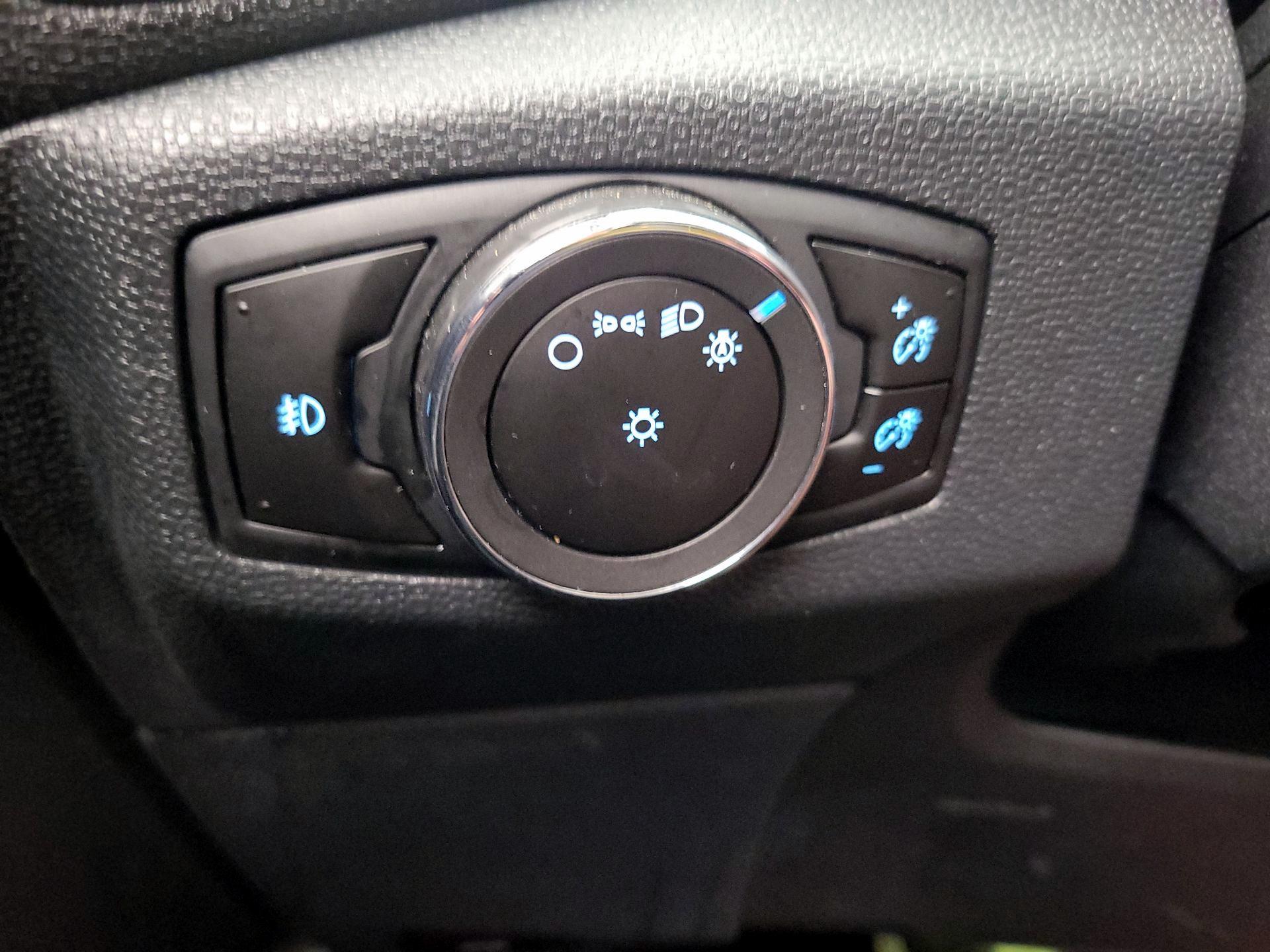 Thumbnail: 2020 Ford EcoSport - 13