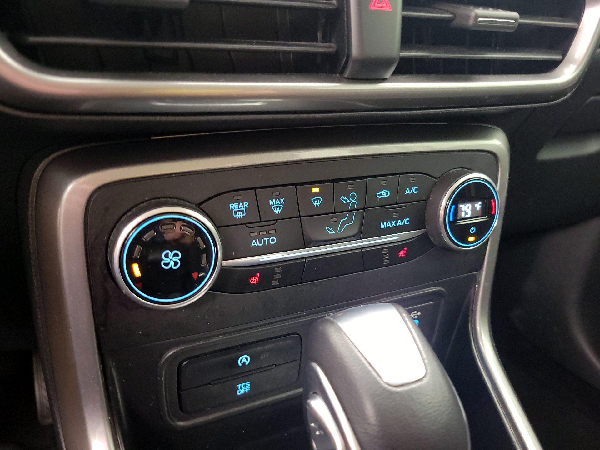 Thumbnail: 2020 Ford EcoSport - 17