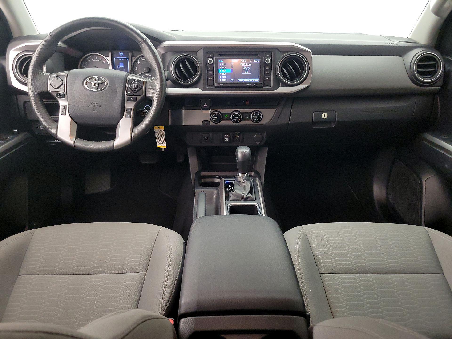 Thumbnail: 2018 Toyota Tacoma - 9