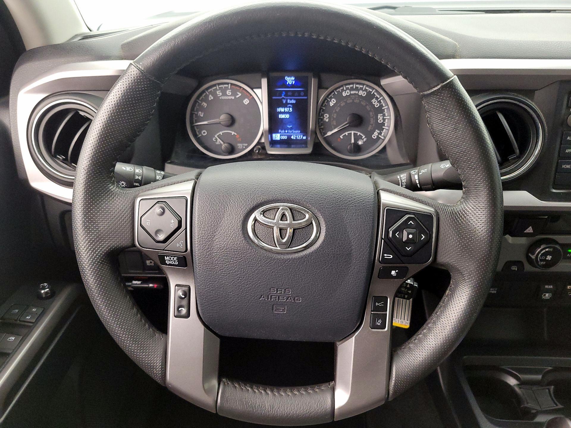 Thumbnail: 2018 Toyota Tacoma - 10