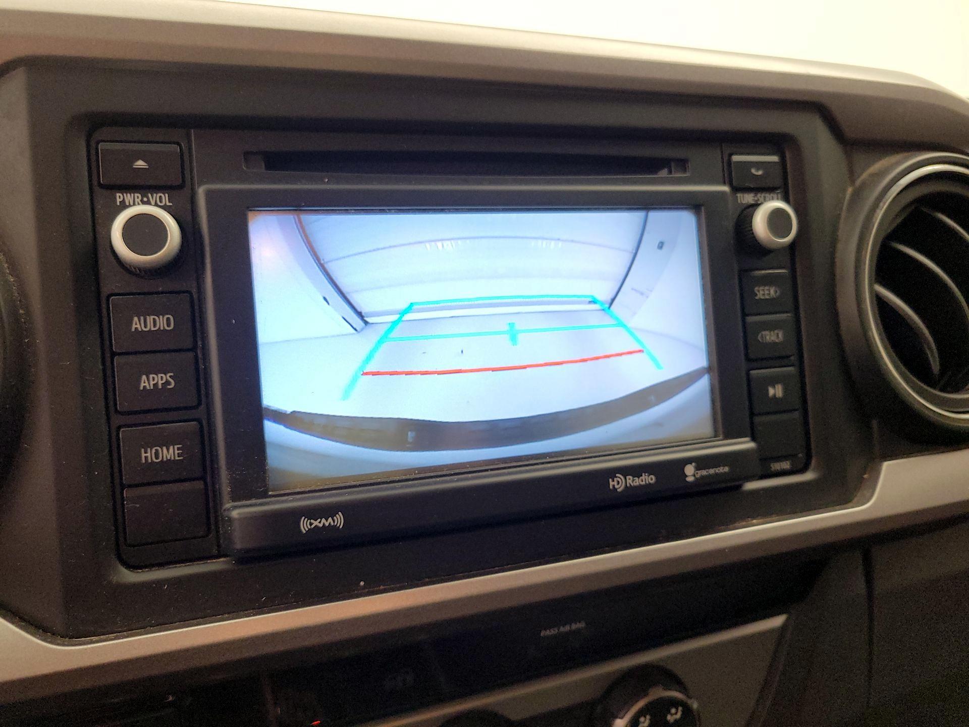 Thumbnail: 2018 Toyota Tacoma - 14