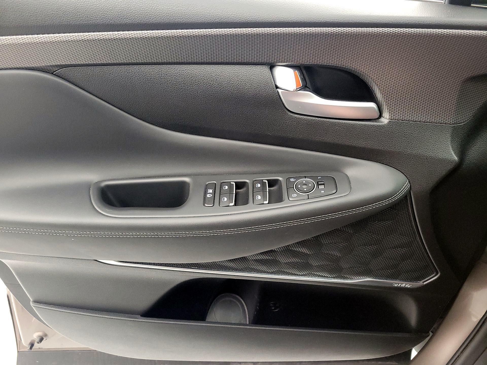 Thumbnail: 2019 Hyundai Santa Fe - 12