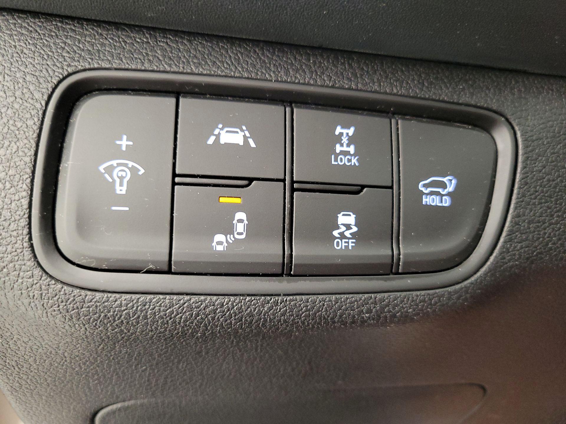 Thumbnail: 2019 Hyundai Santa Fe - 13