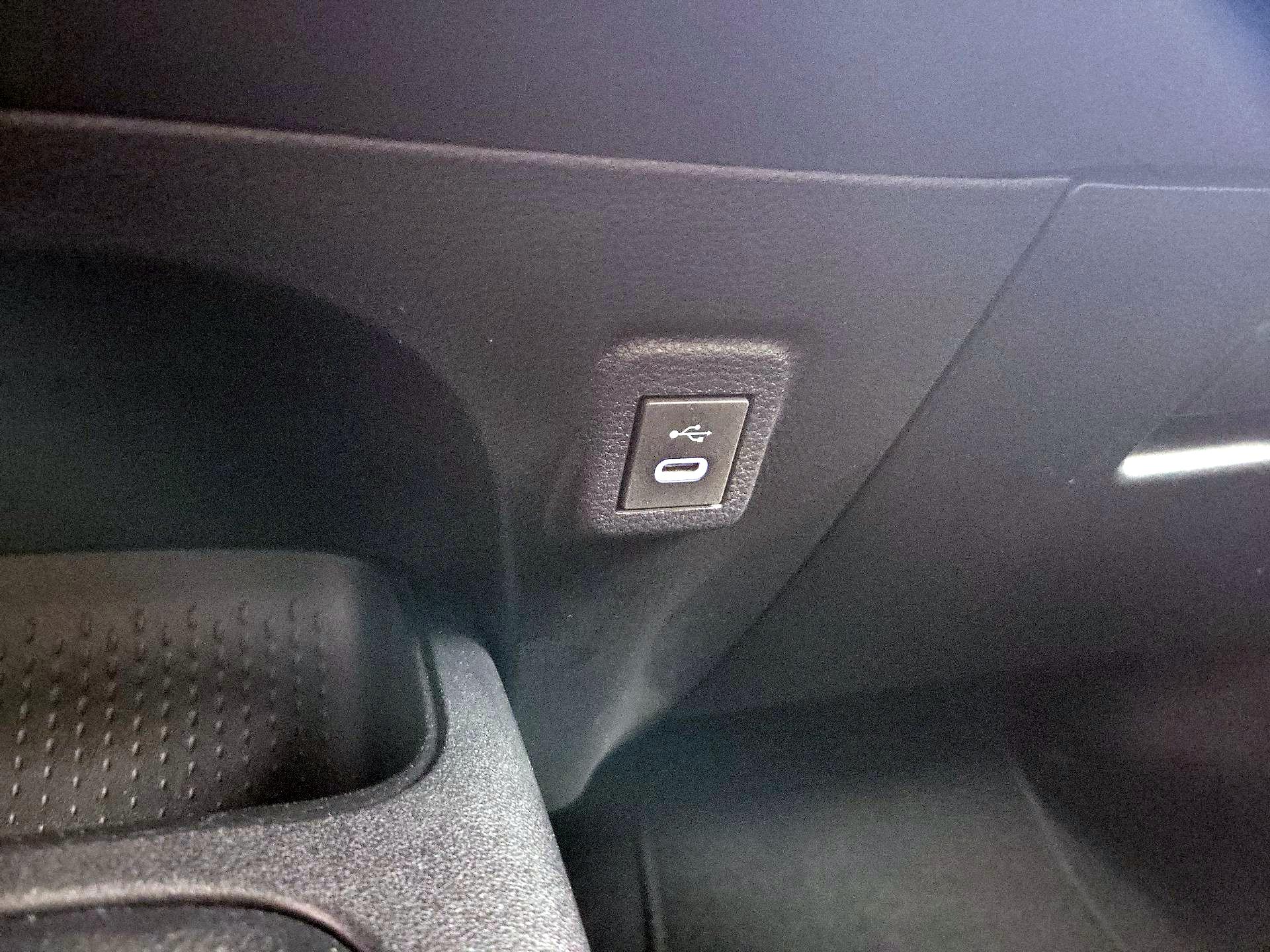 Thumbnail: 2024 Toyota Corolla - 18