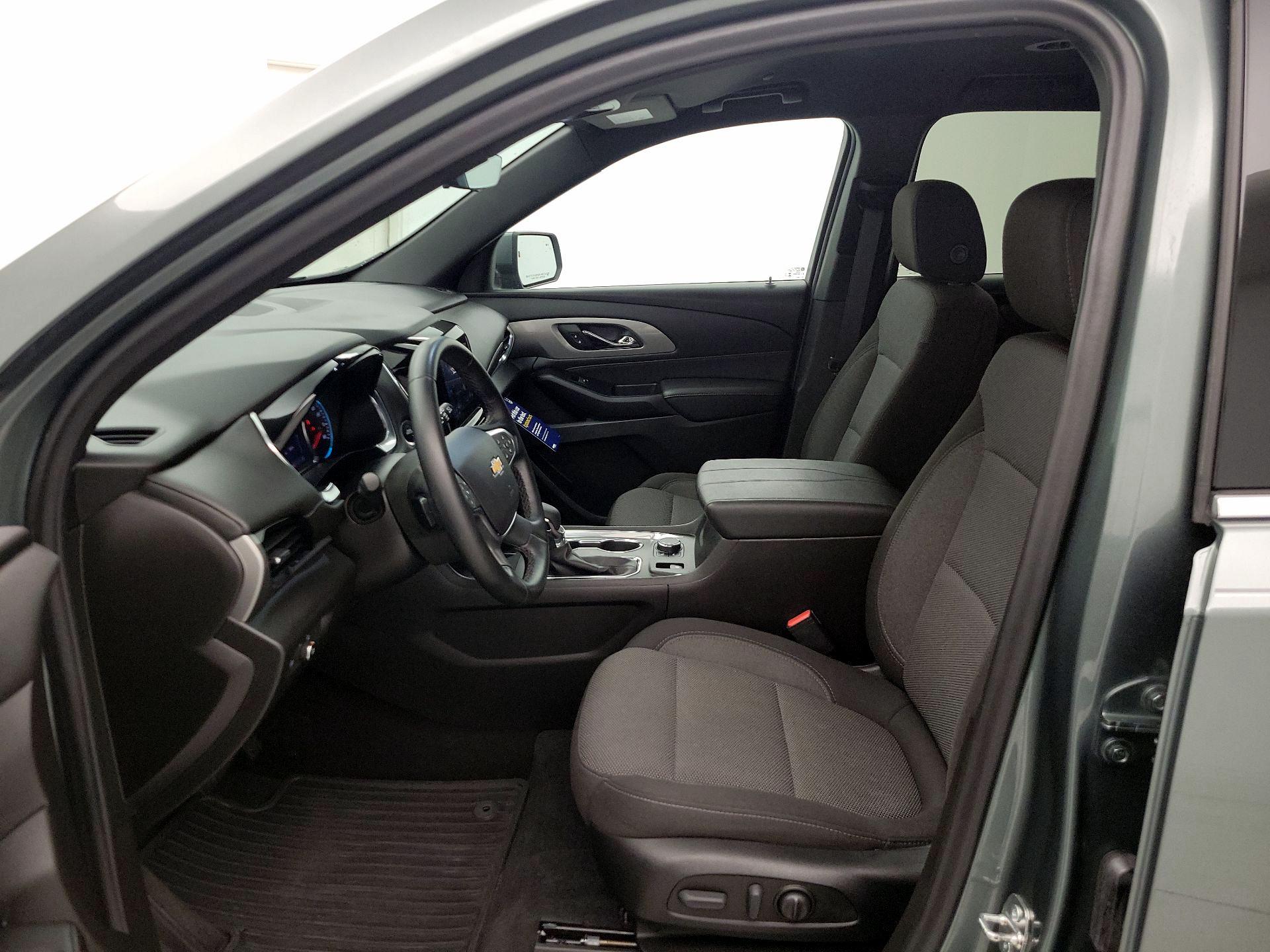 Thumbnail: 2023 Chevrolet Traverse - 11