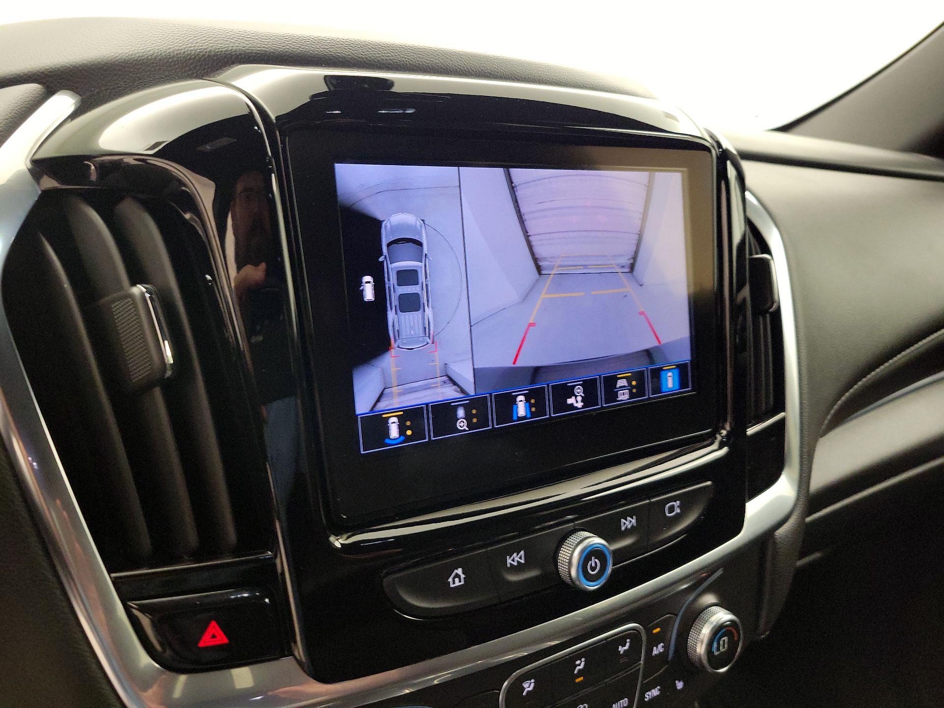 Thumbnail: 2023 Chevrolet Traverse - 14