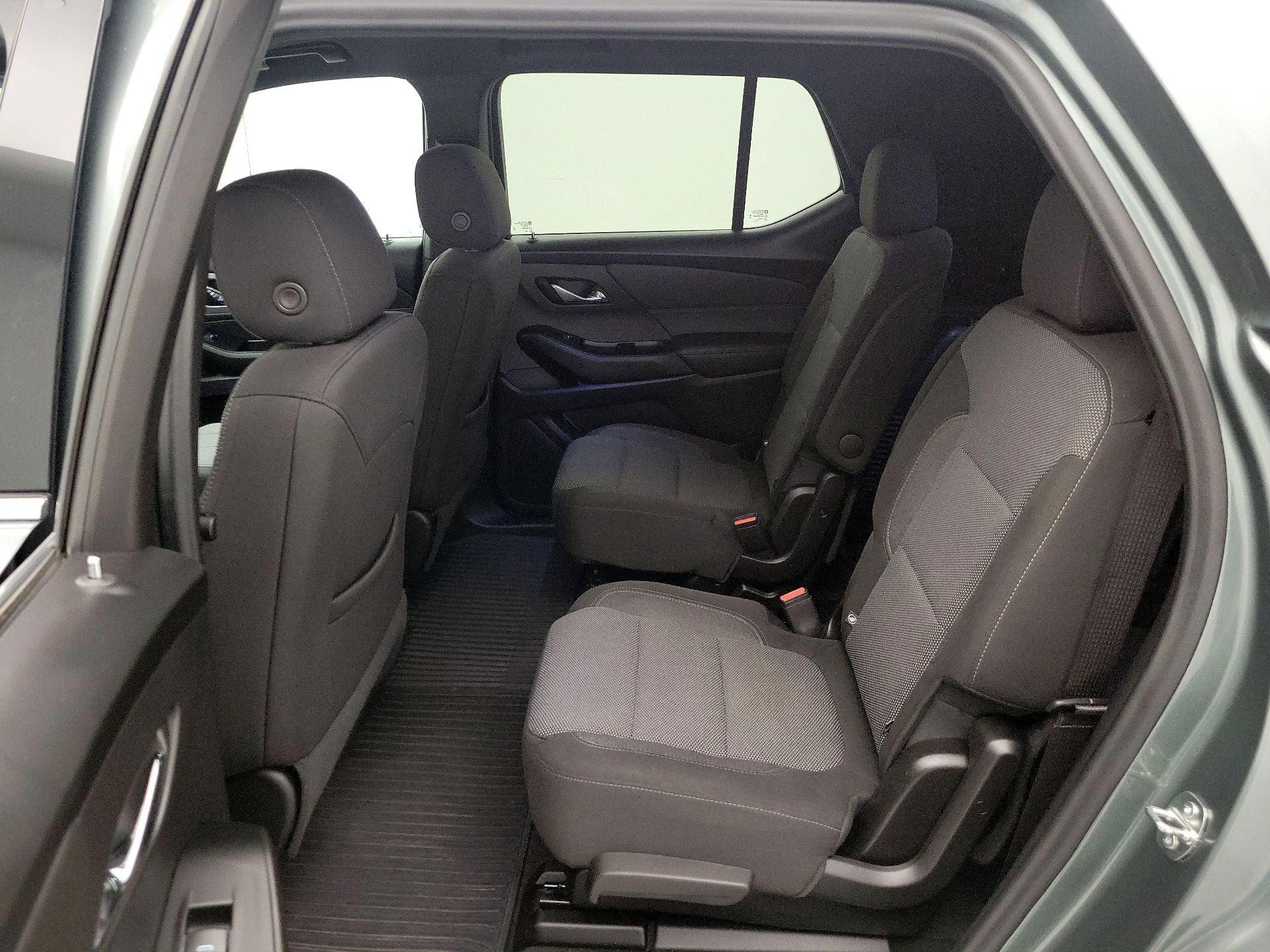 Thumbnail: 2023 Chevrolet Traverse - 19