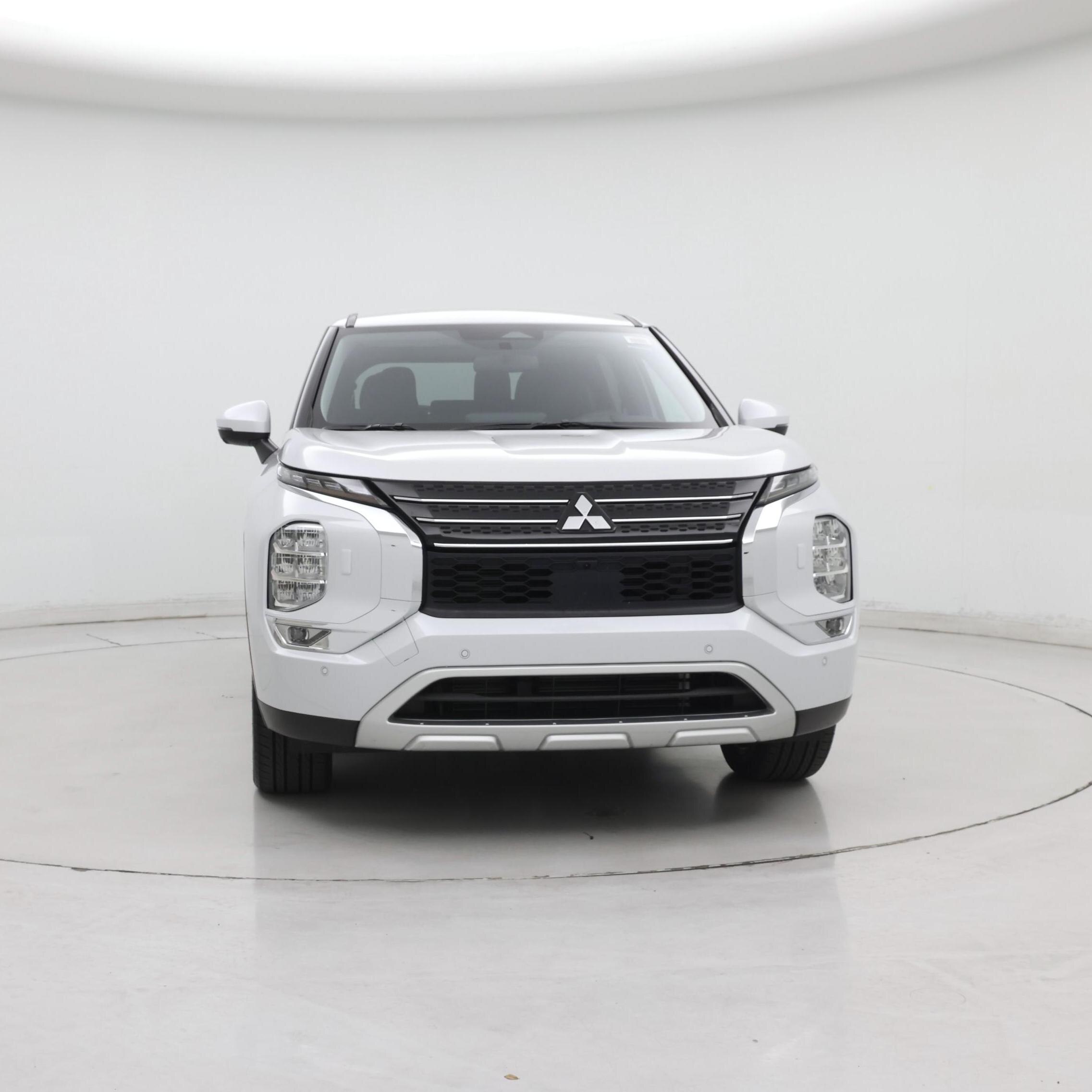 Thumbnail: 2024 Mitsubishi Outlander - 5