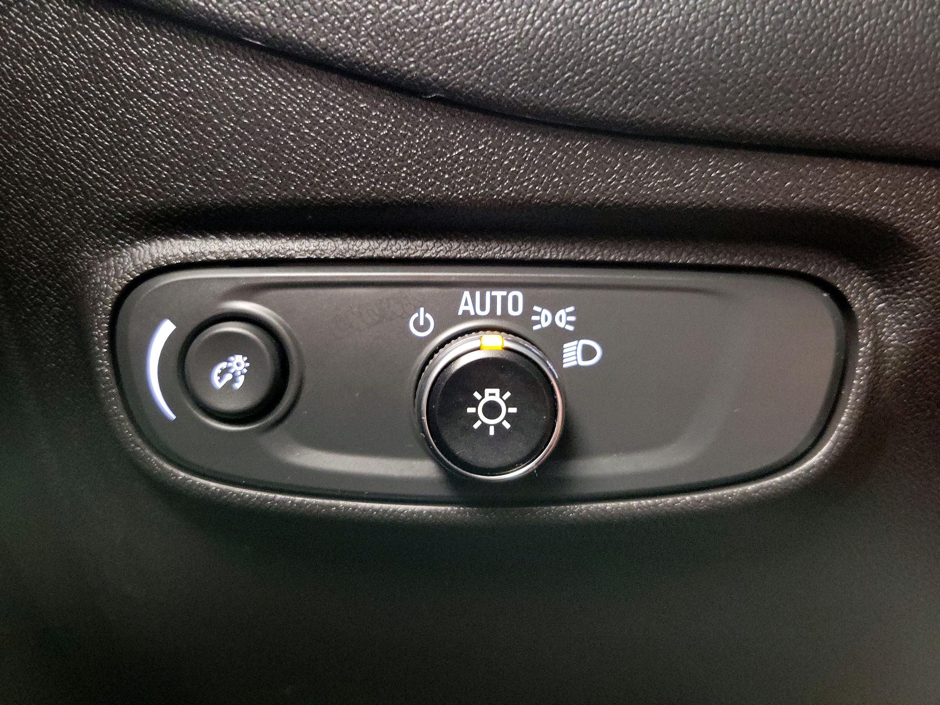 Thumbnail: 2023 Chevrolet Equinox - 13