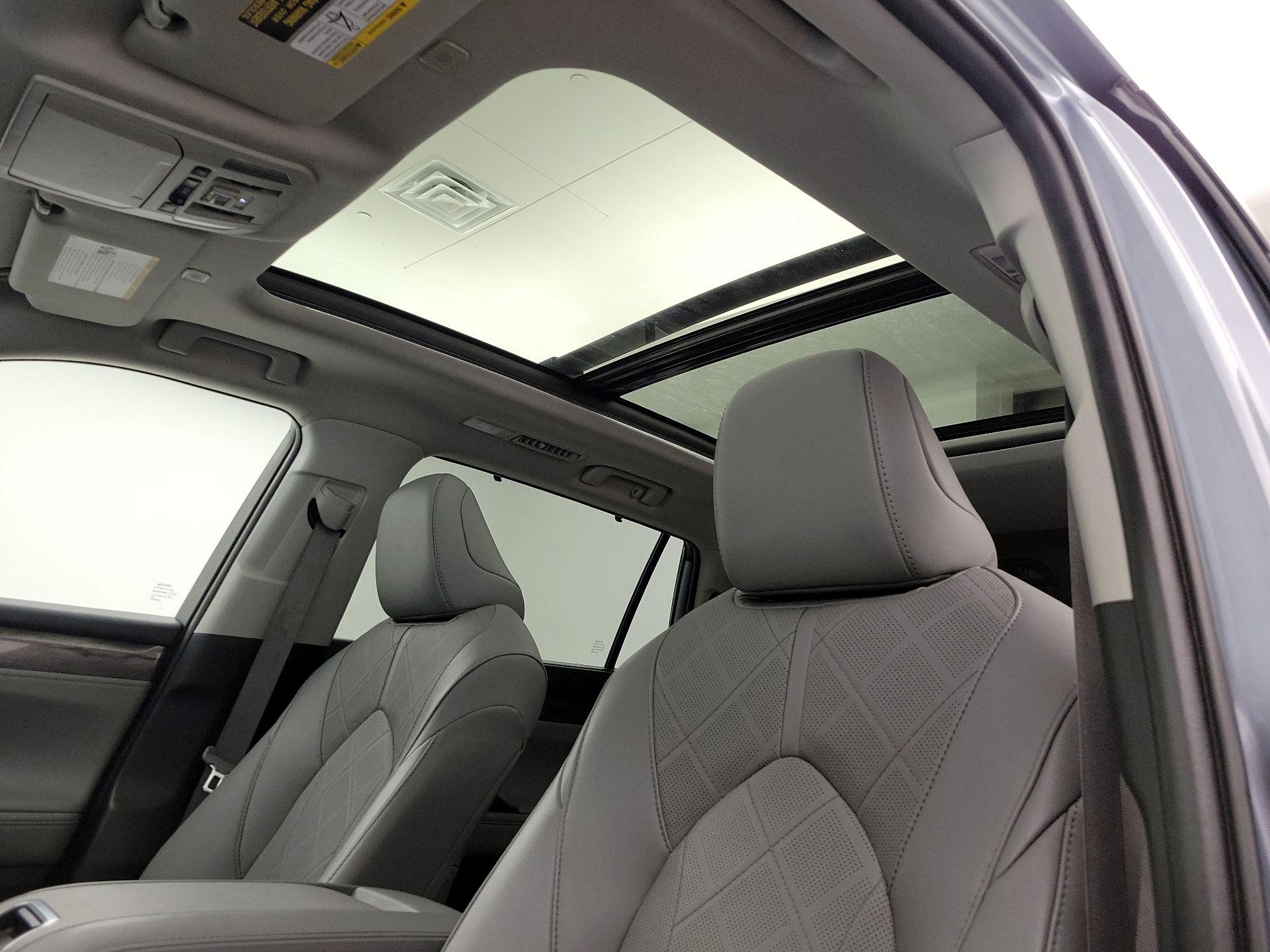 Thumbnail: 2023 Toyota Highlander - 19