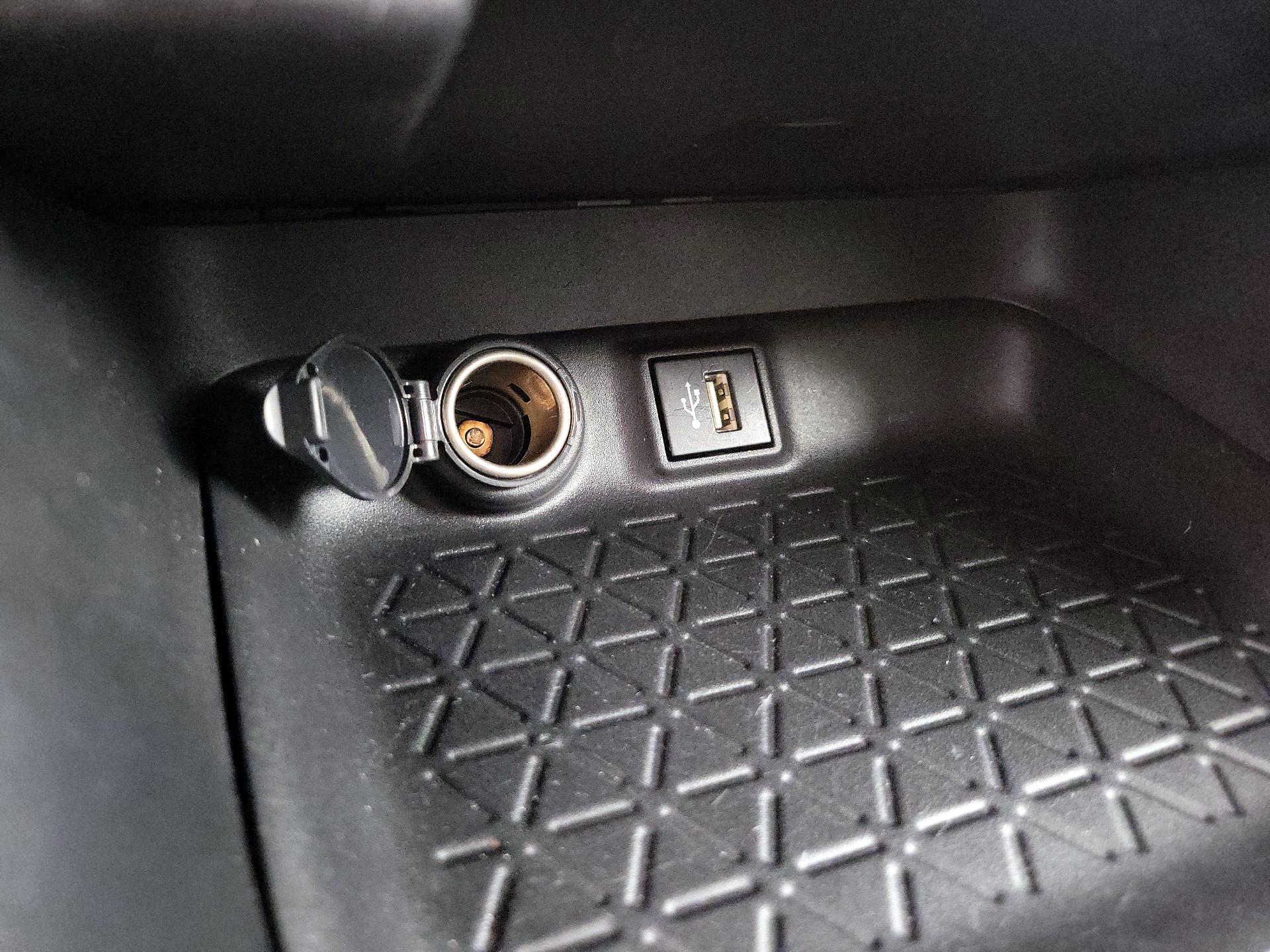 Thumbnail: 2024 Toyota RAV4 - 18