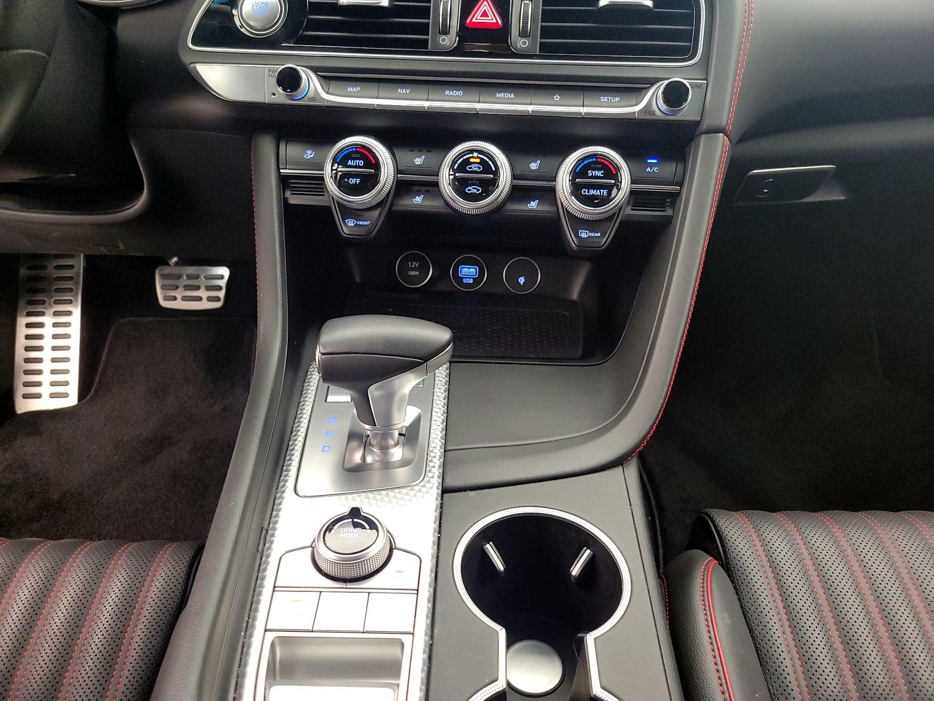 Thumbnail: 2023 Genesis G70 - 18