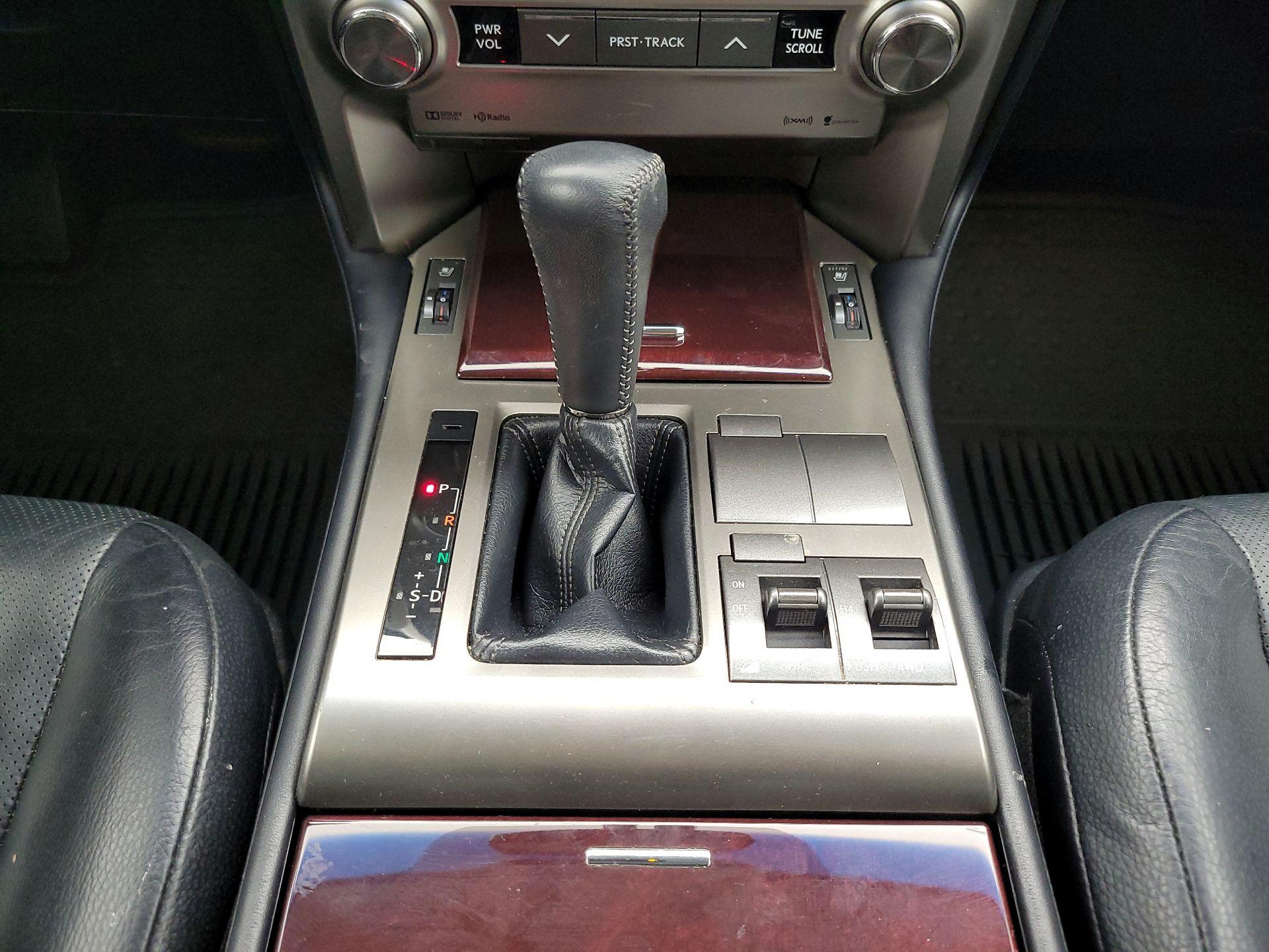 Thumbnail: 2018 Lexus GX - 18