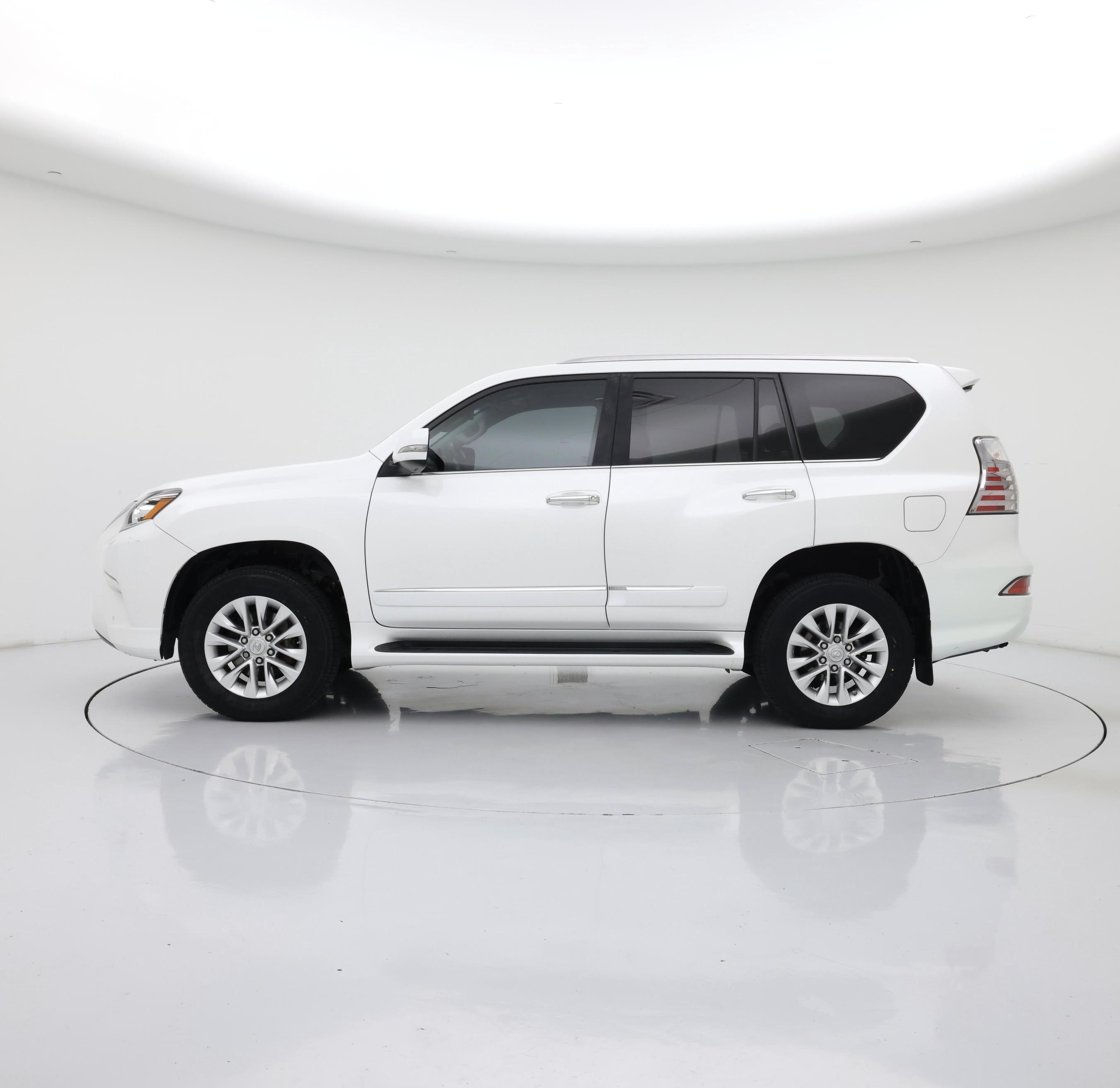 Thumbnail: 2018 Lexus GX - 3