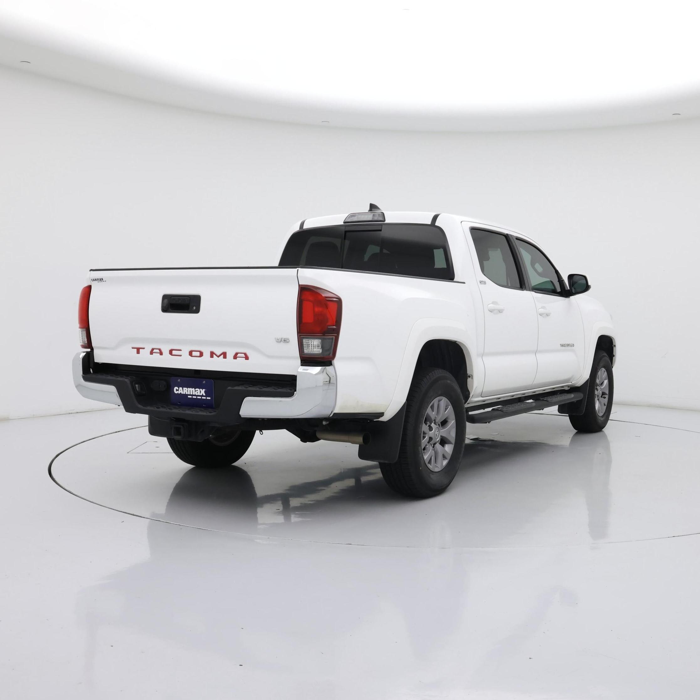 Thumbnail: 2019 Toyota Tacoma - 8