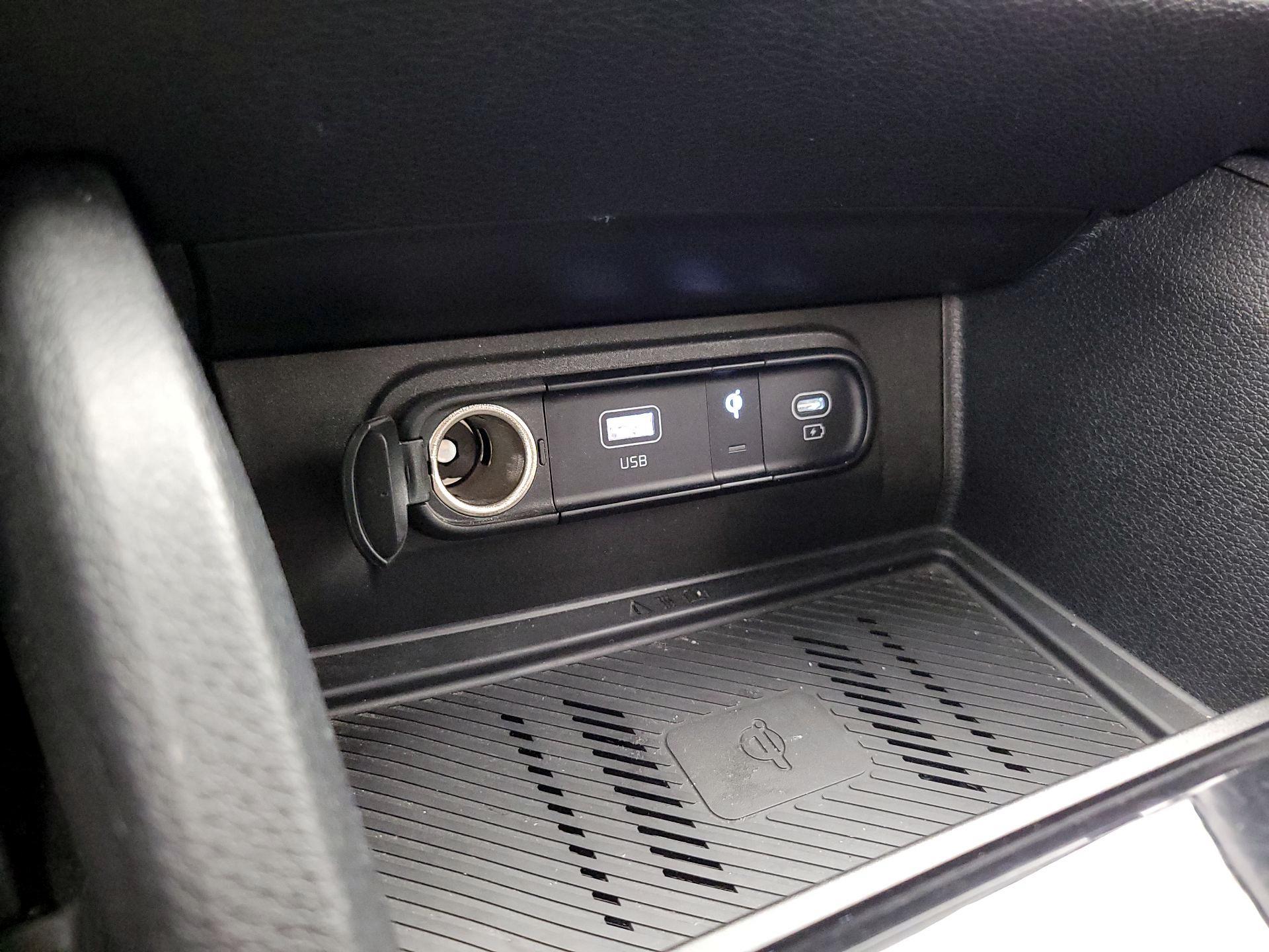 Thumbnail: 2023 Kia Sportage - 19