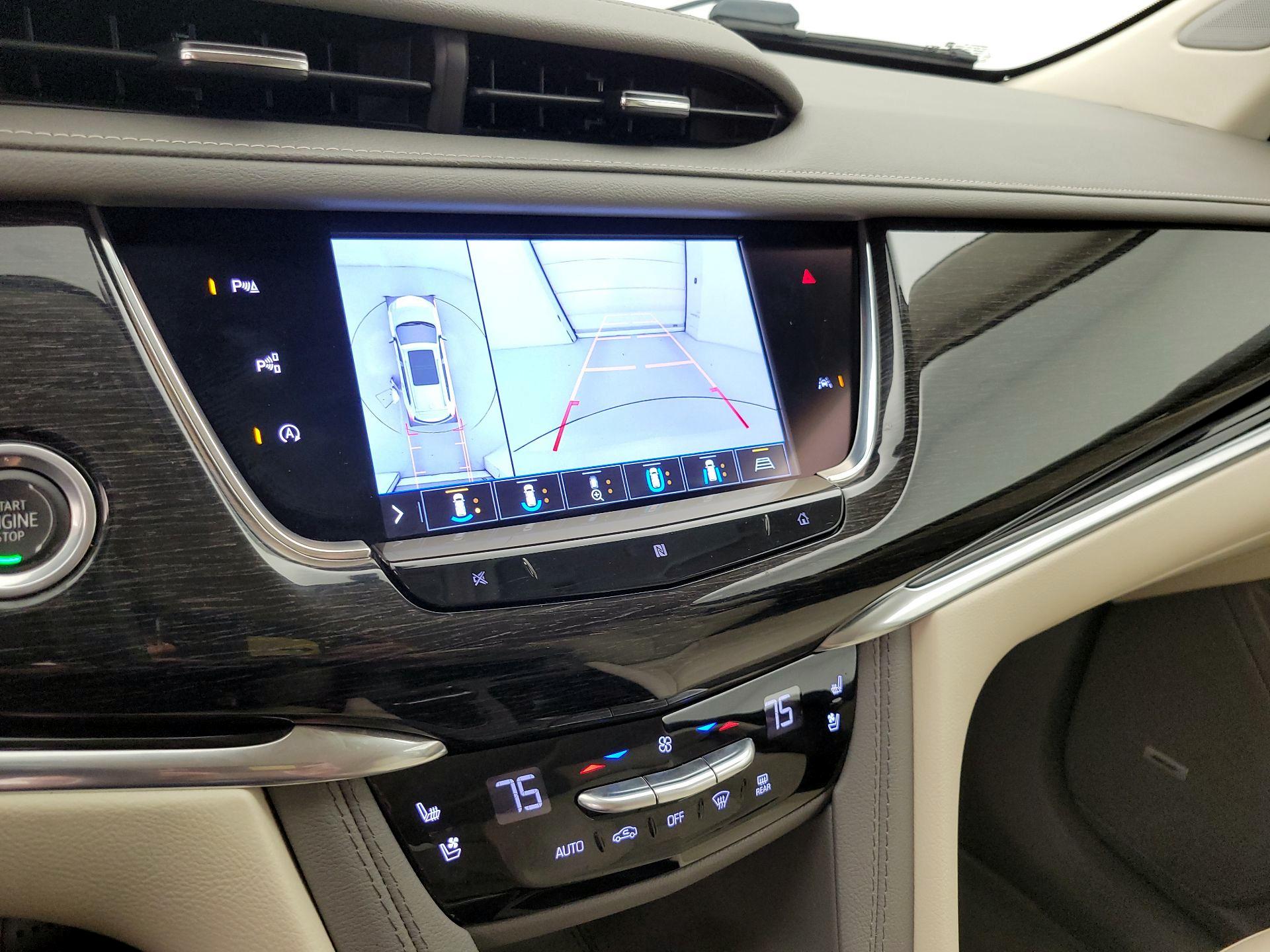 Thumbnail: 2020 Cadillac XT6 - 14