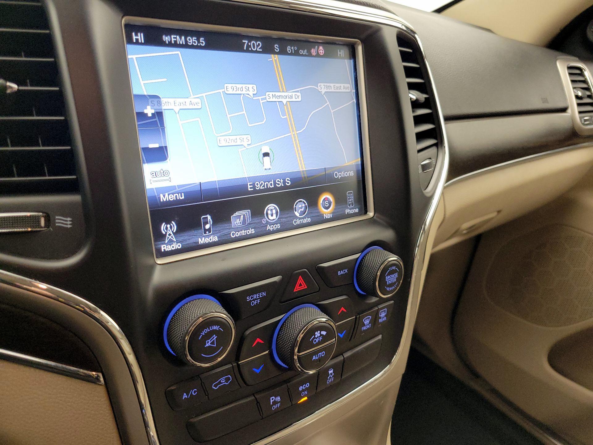 Thumbnail: 2014 Jeep Grand Cherokee - 14