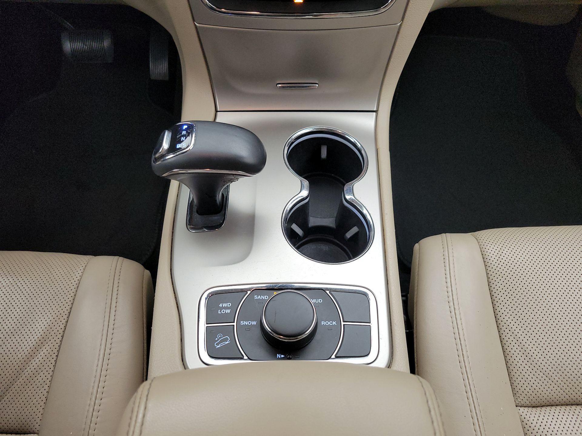 Thumbnail: 2014 Jeep Grand Cherokee - 18