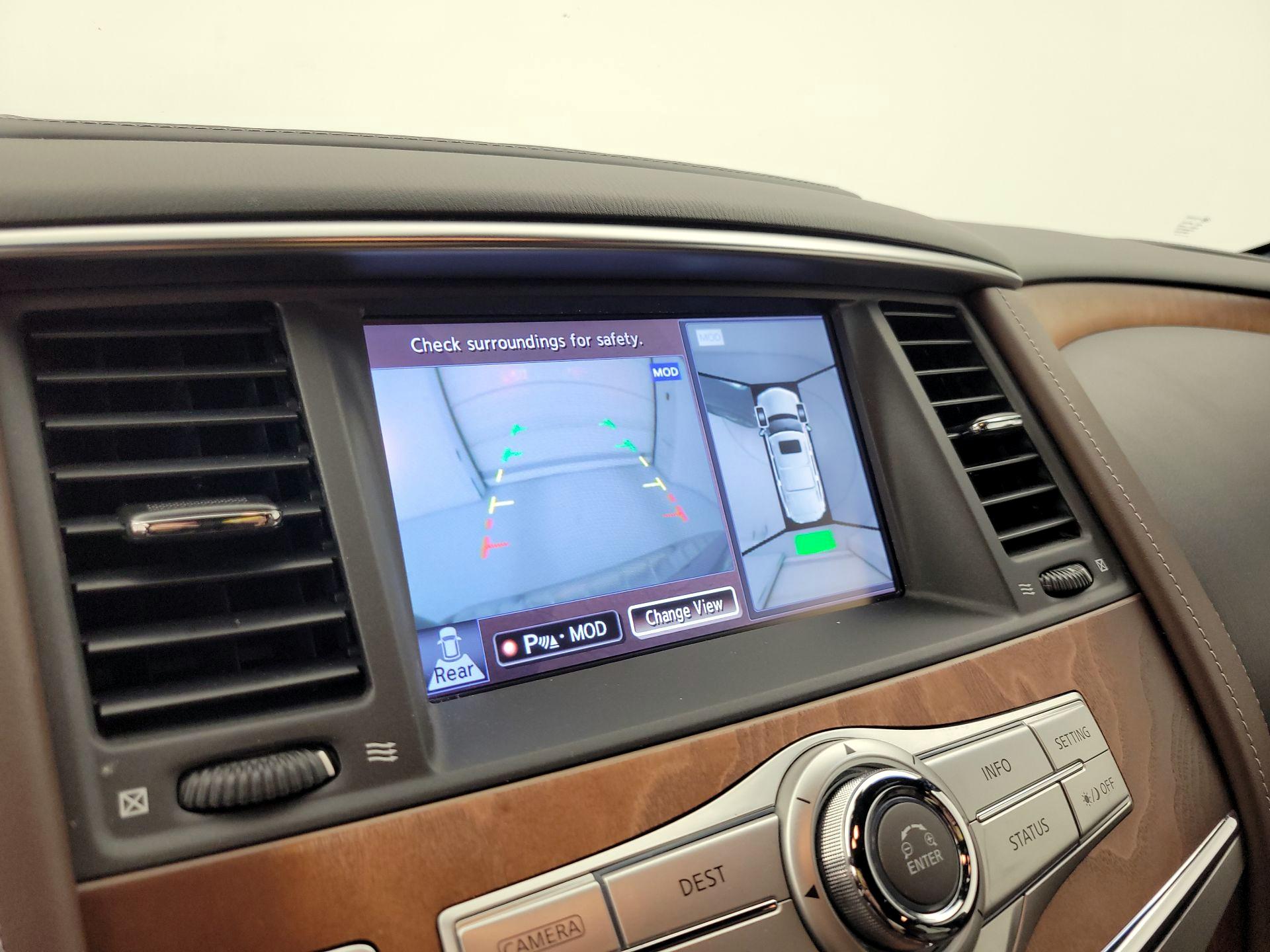 Thumbnail: 2016 INFINITI QX80 - 15