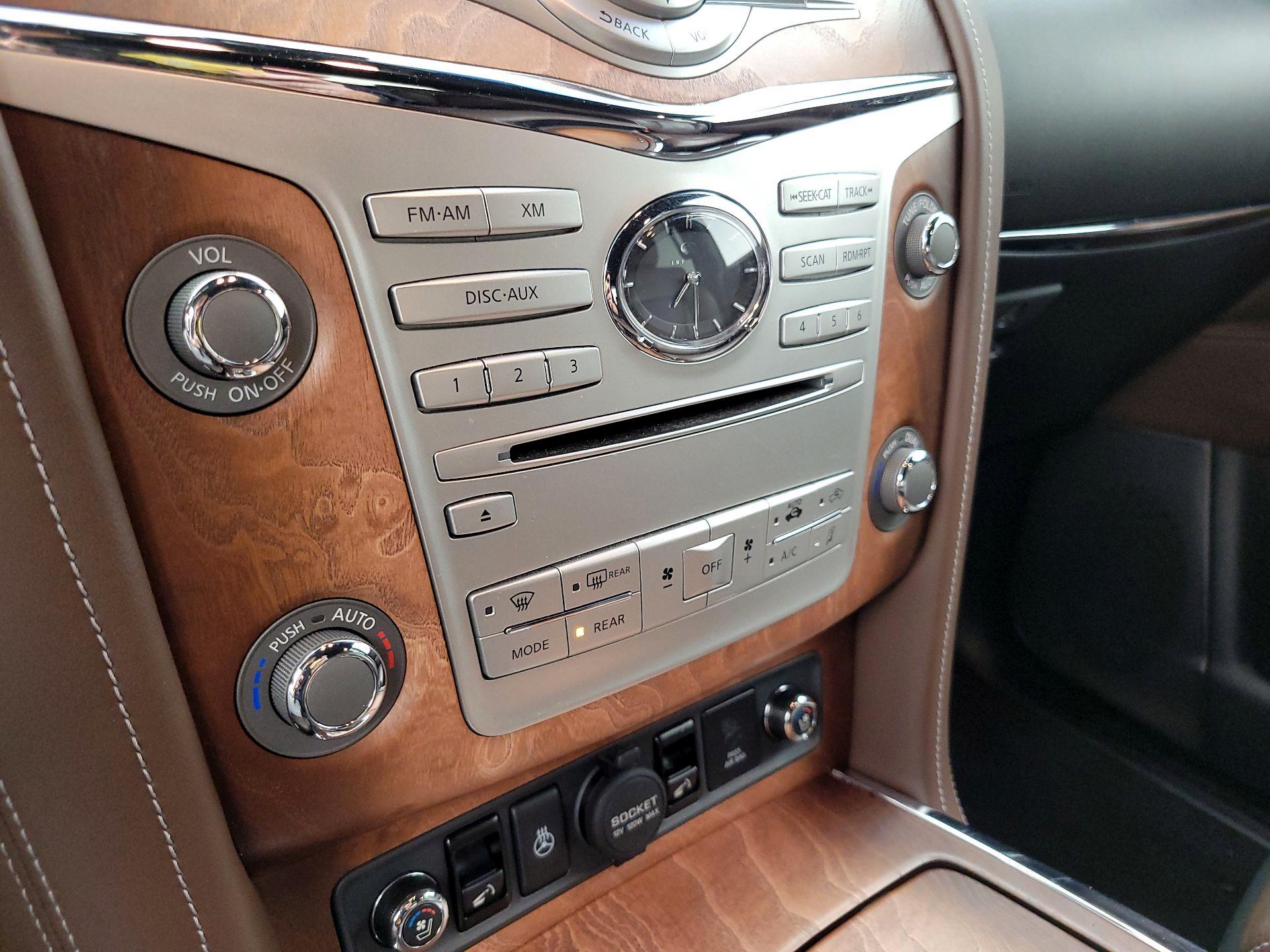 Thumbnail: 2016 INFINITI QX80 - 17