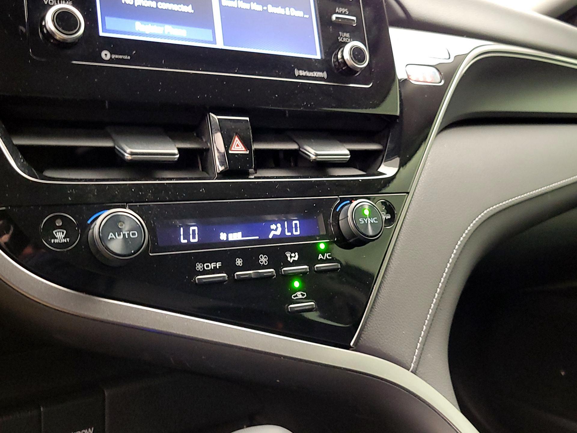 Thumbnail: 2024 Toyota Camry - 16