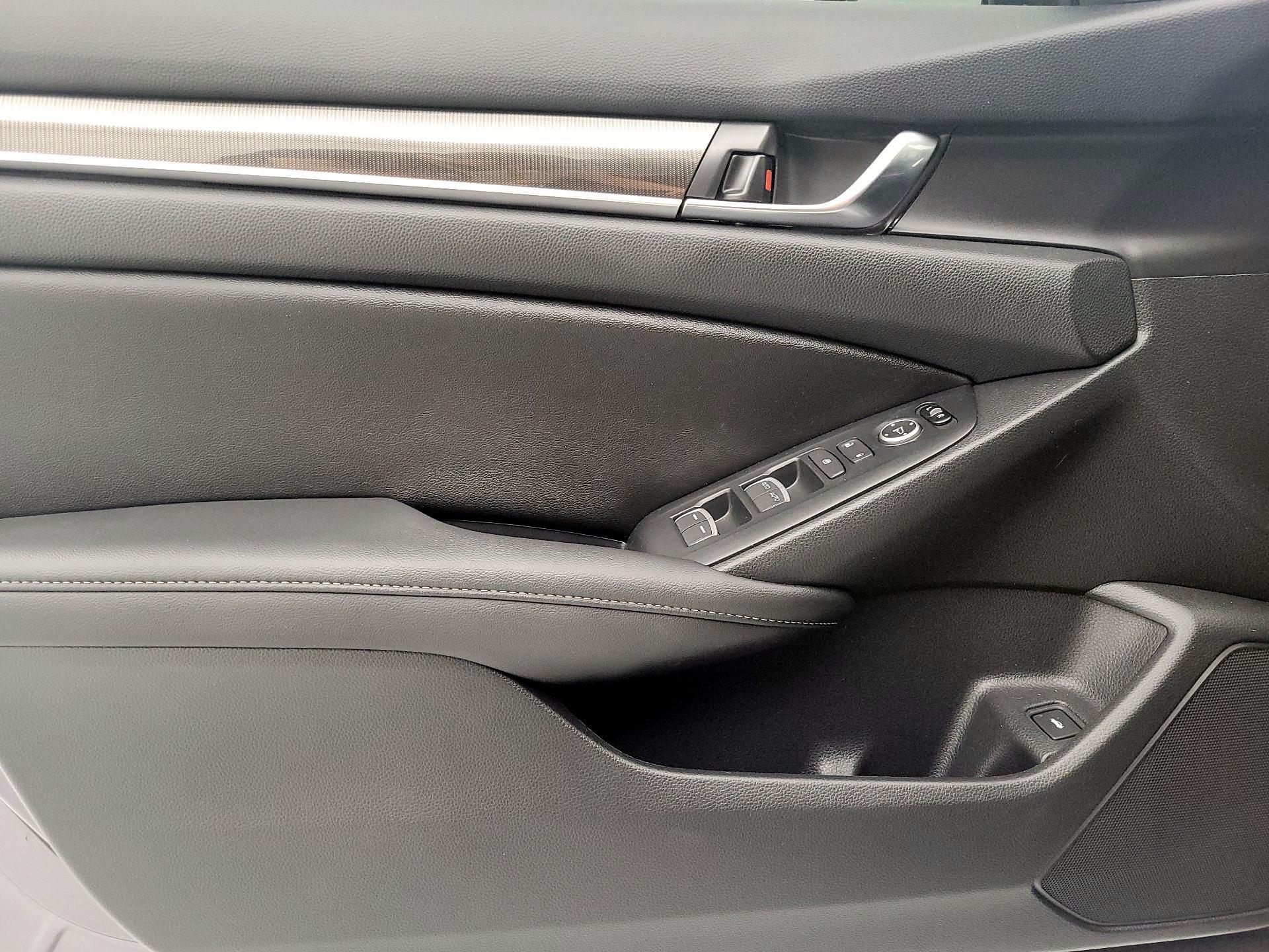 Thumbnail: 2019 Honda Accord - 12