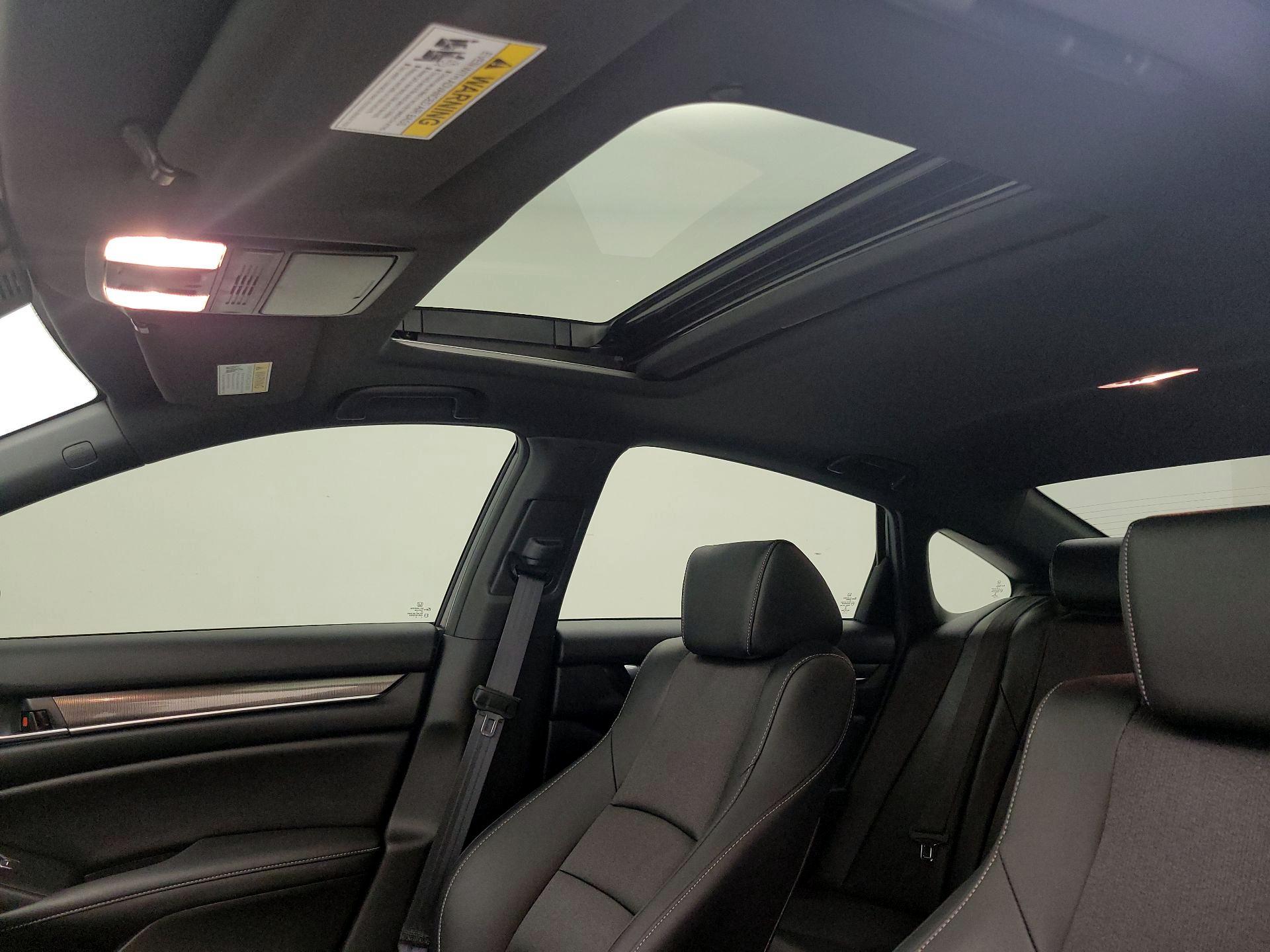 Thumbnail: 2019 Honda Accord - 19