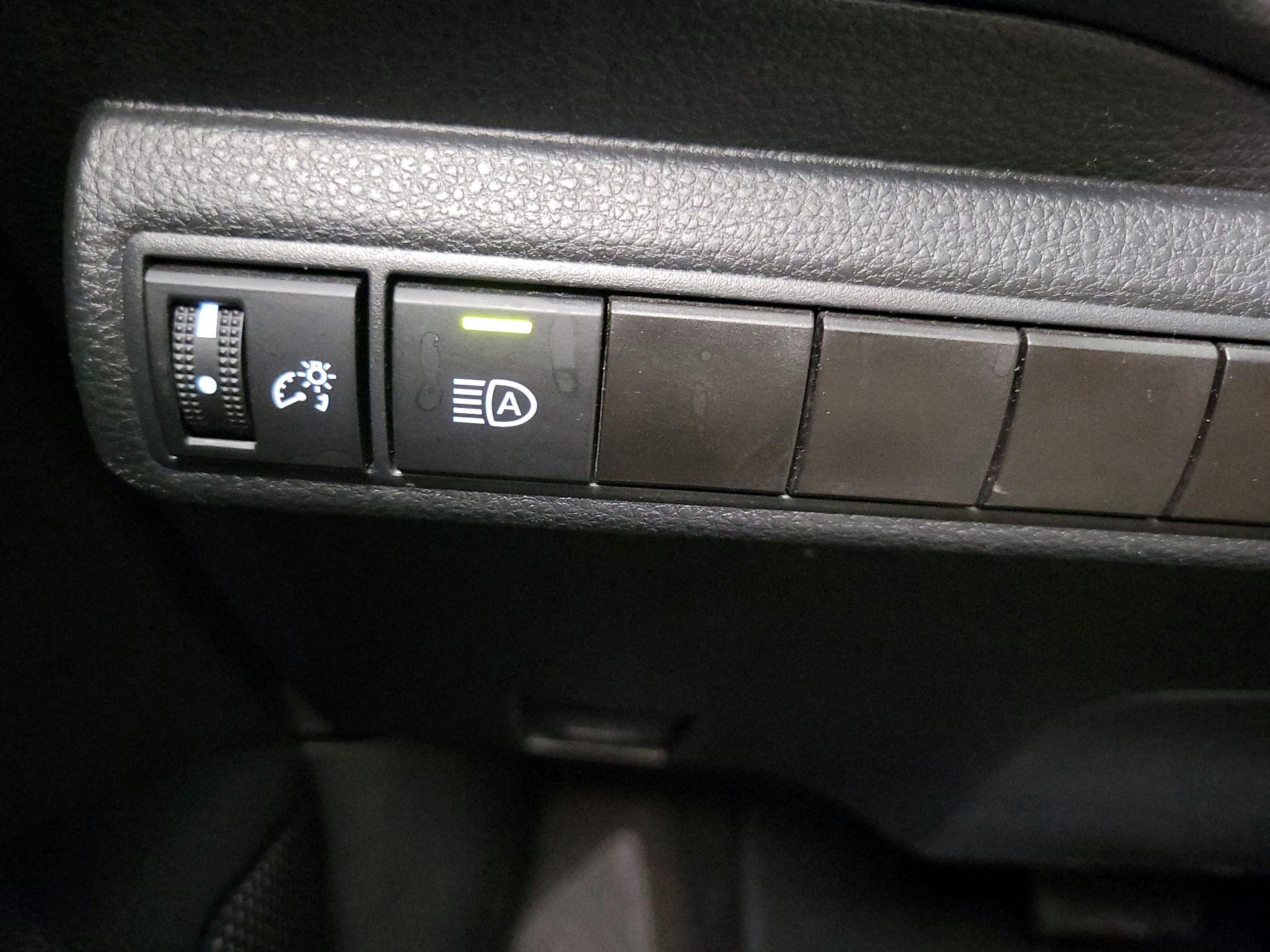 Thumbnail: 2024 Toyota Corolla - 13