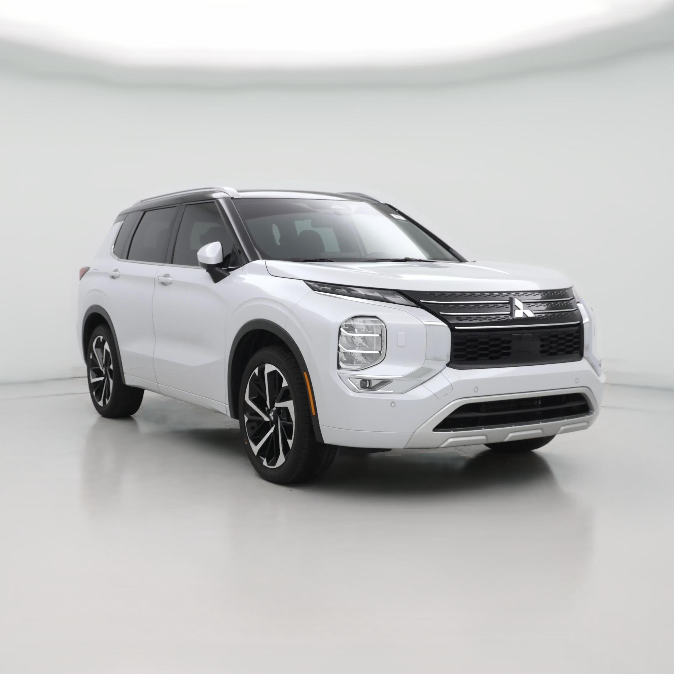Thumbnail: 2023 Mitsubishi Outlander - 1
