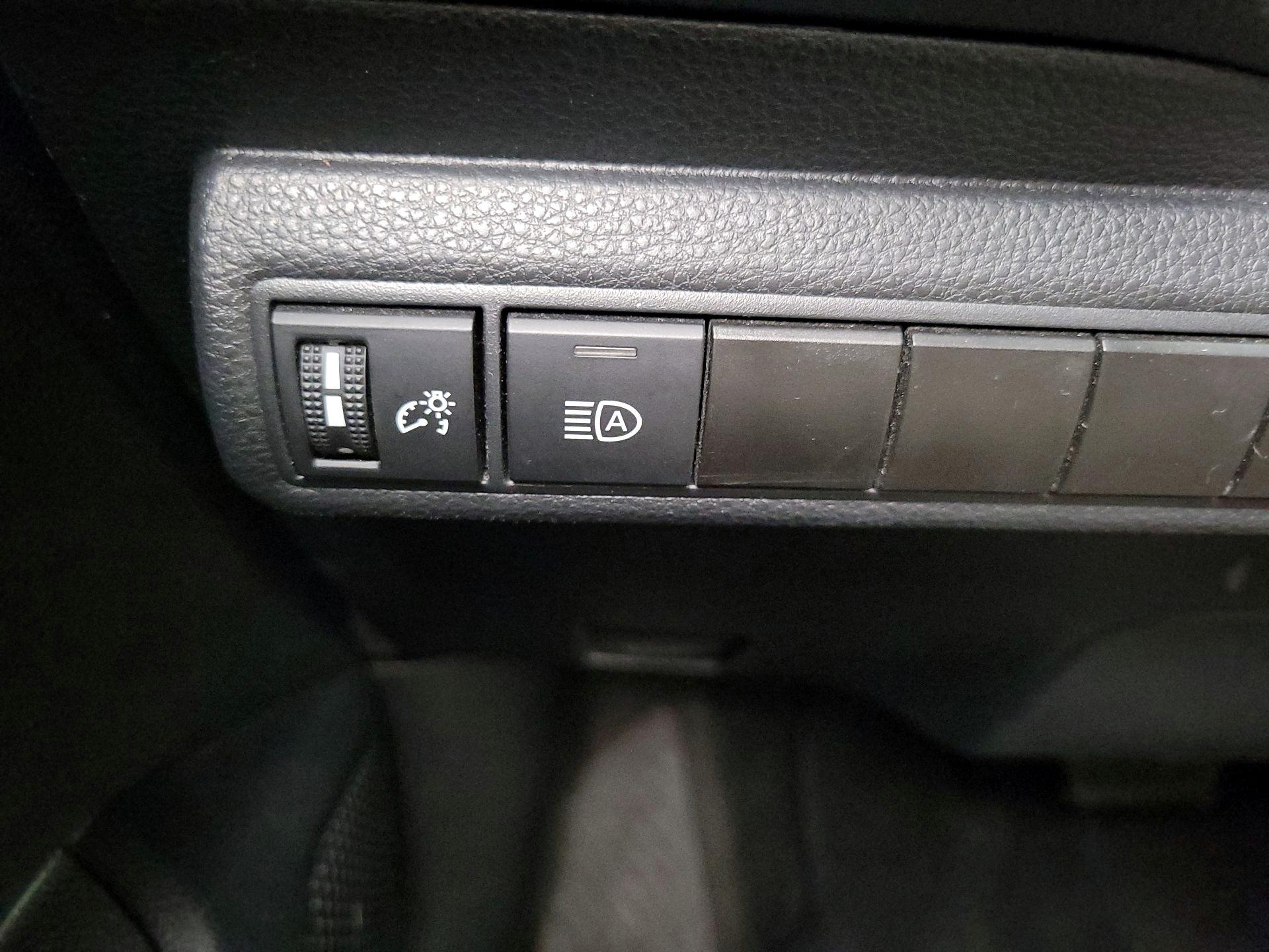 Thumbnail: 2024 Toyota Corolla - 13