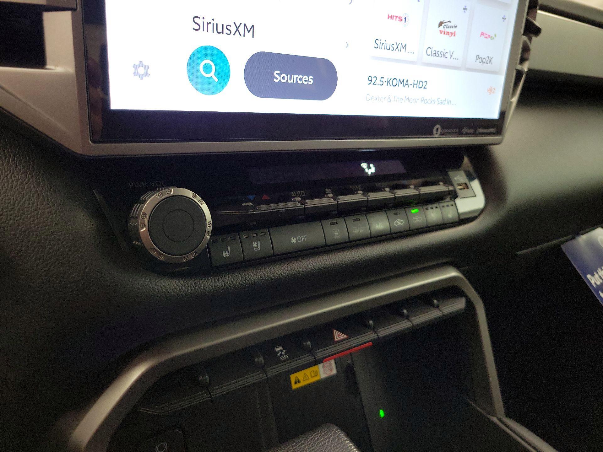 Thumbnail: 2024 Toyota Tundra - 16