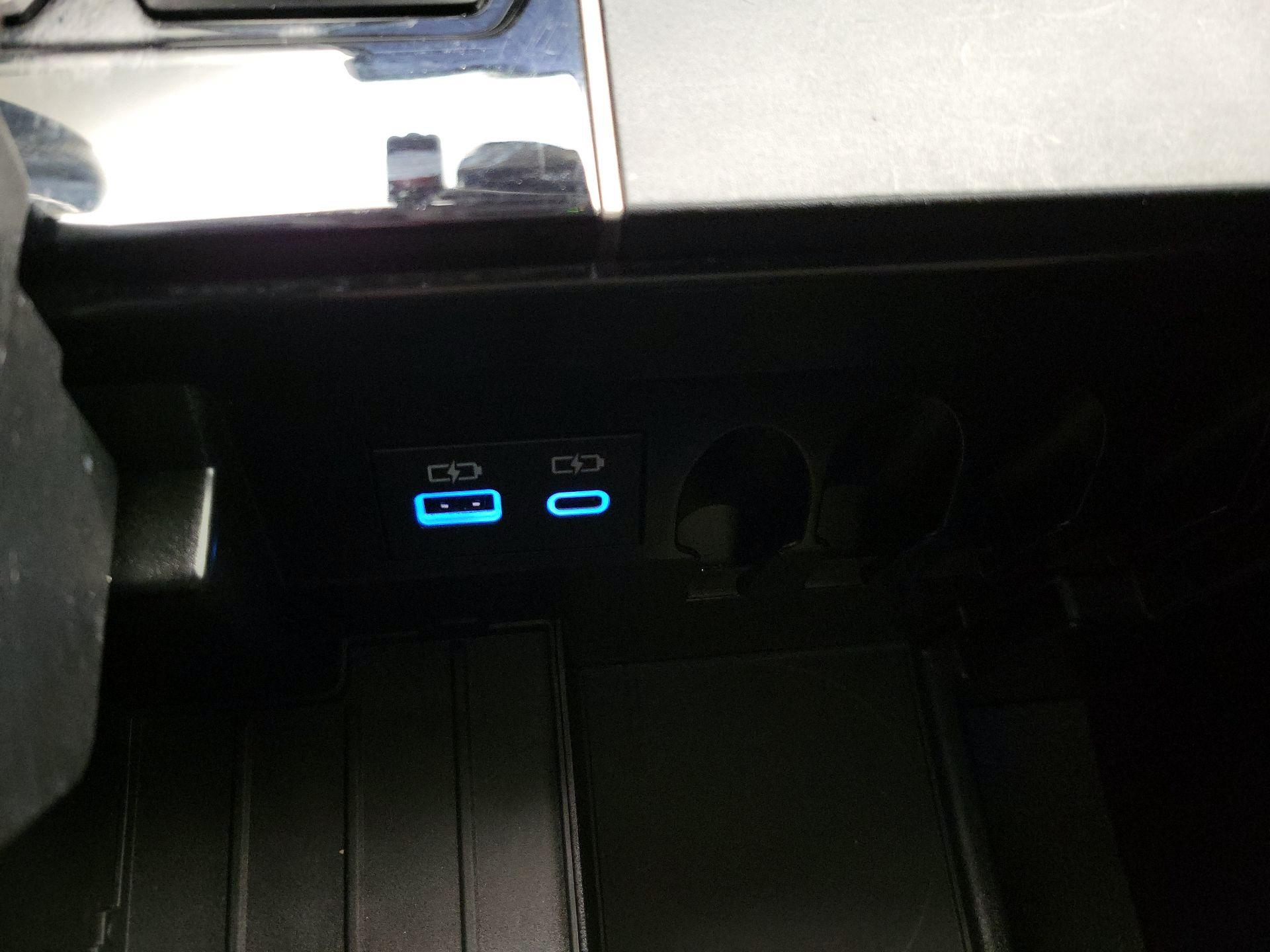 Thumbnail: 2024 Toyota Tundra - 18