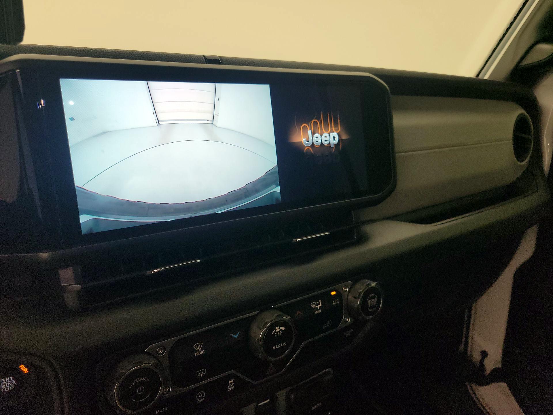 Thumbnail: 2025 Jeep Wrangler - 14