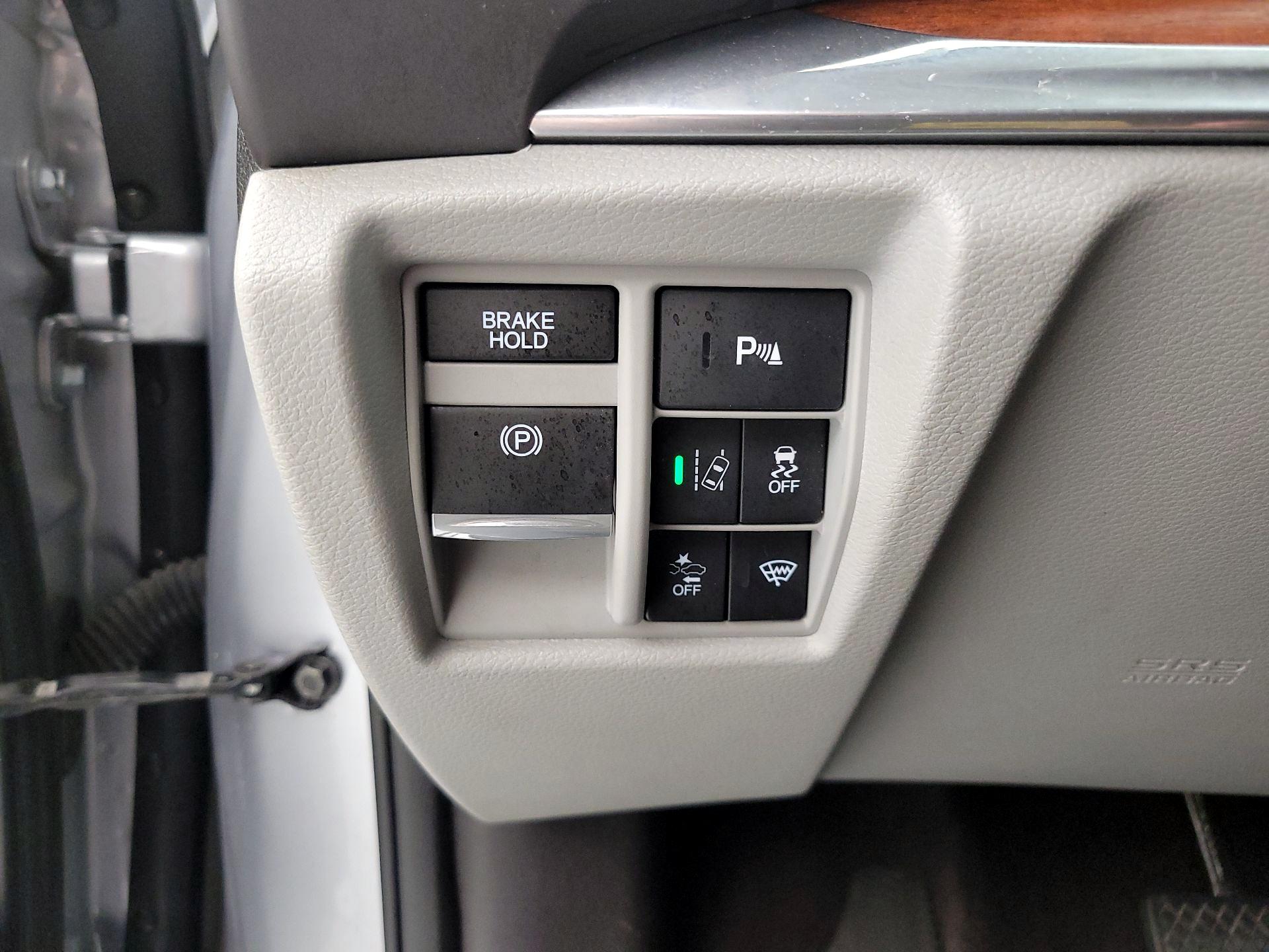 Thumbnail: 2017 Acura MDX - 13