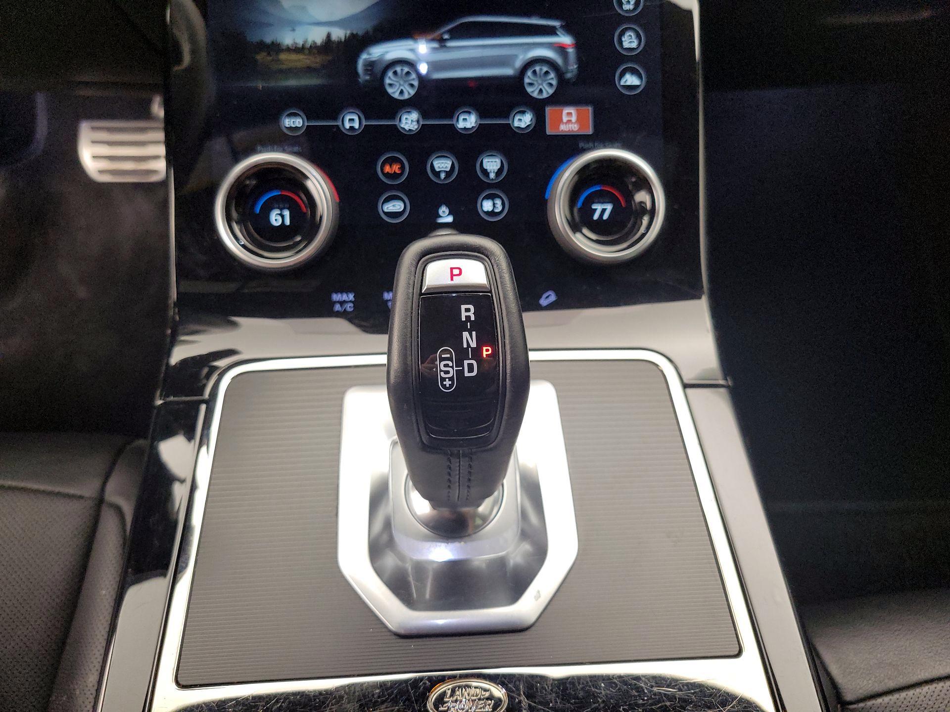 Thumbnail: 2020 Land Rover Range Rover Evoque - 17