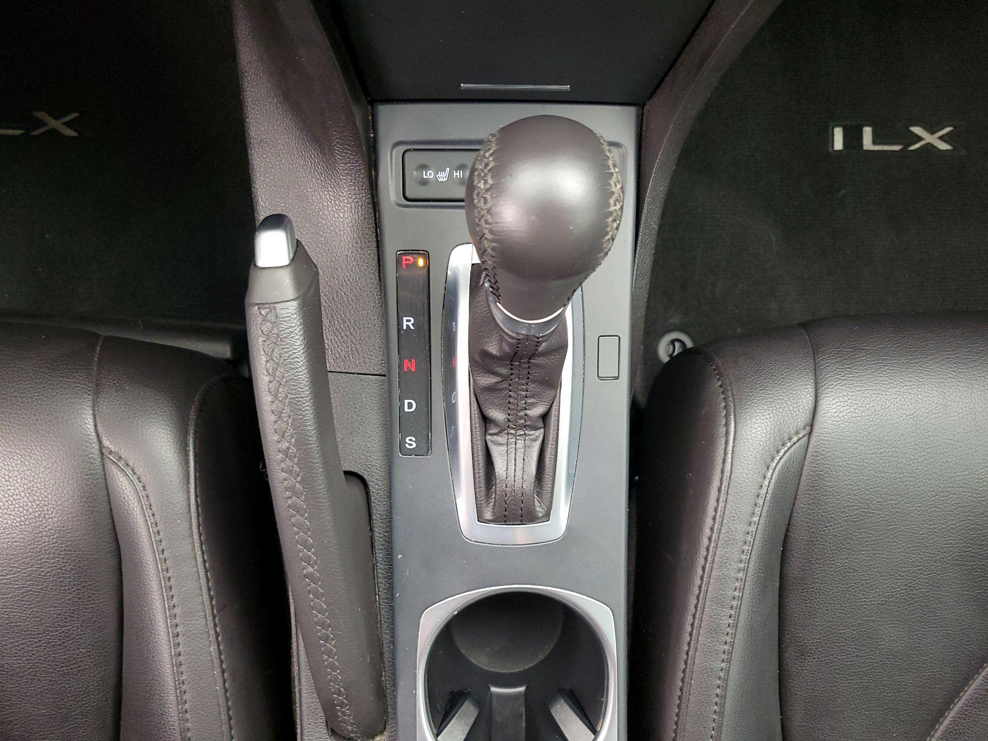 Thumbnail: 2021 Acura ILX - 17