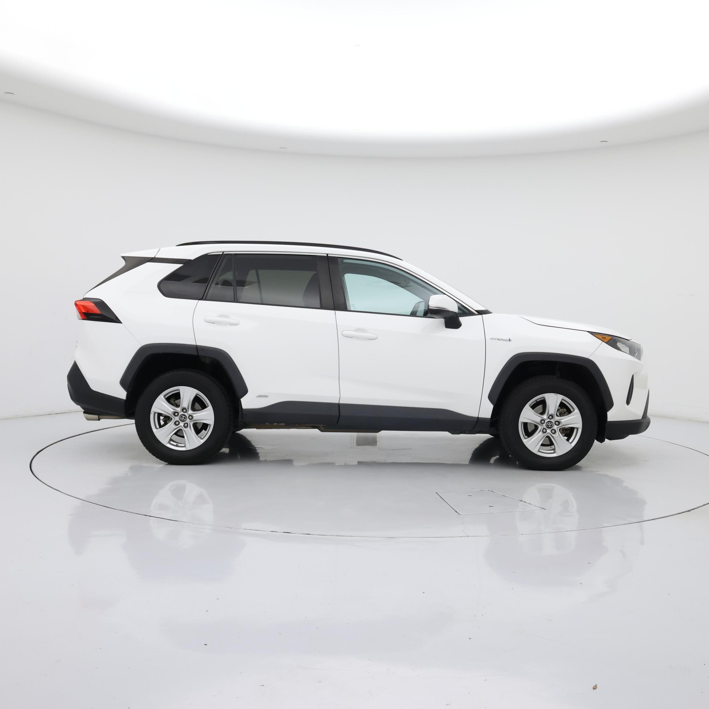Thumbnail: 2020 Toyota RAV4 - 7