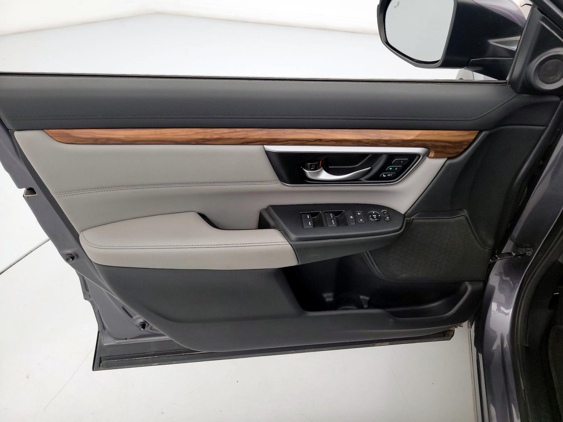 Thumbnail: 2017 Honda CR-V - 12