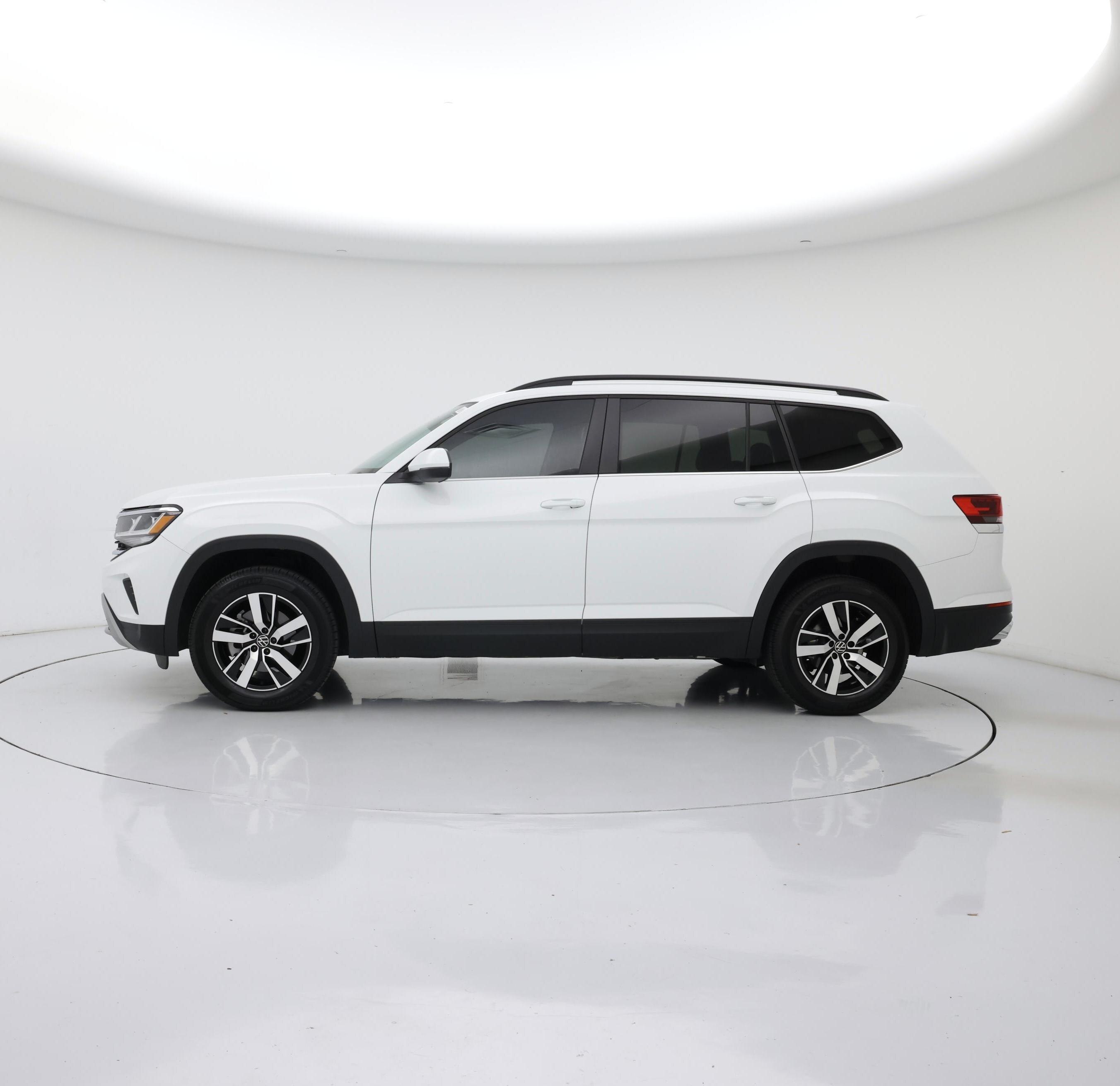 Thumbnail: 2022 Volkswagen Atlas - 3