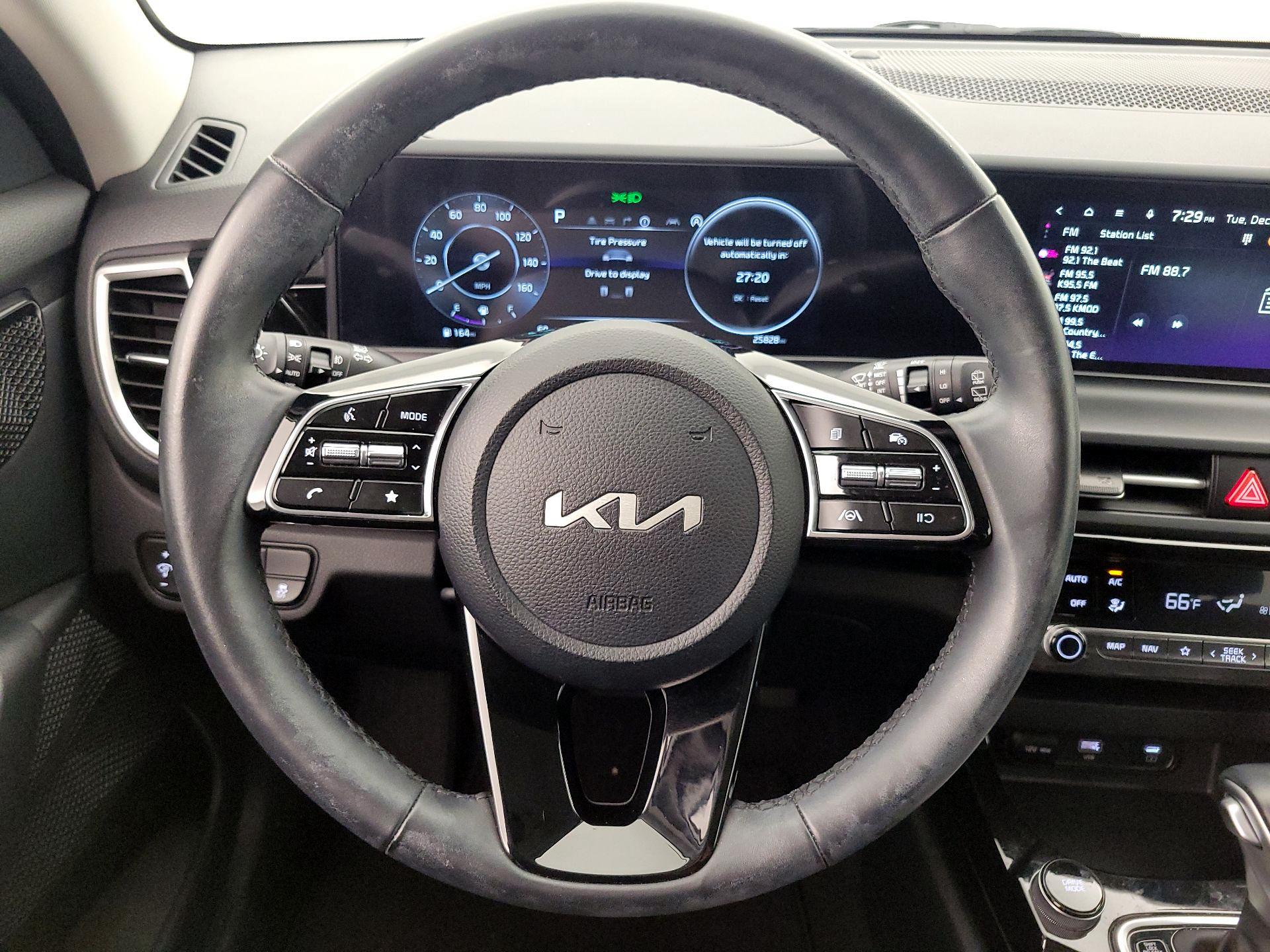 Thumbnail: 2024 Kia Seltos - 10