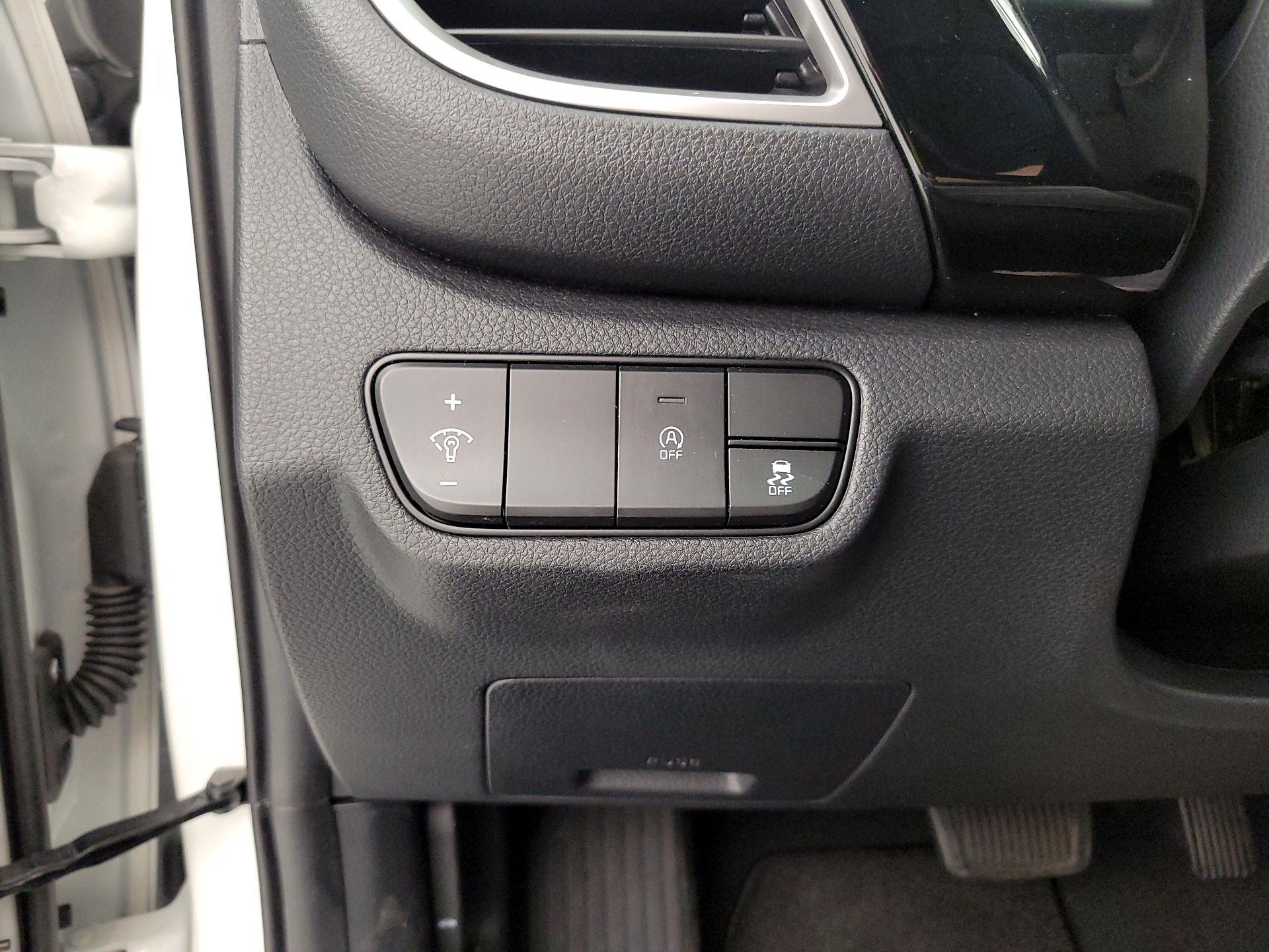 Thumbnail: 2024 Kia Seltos - 13