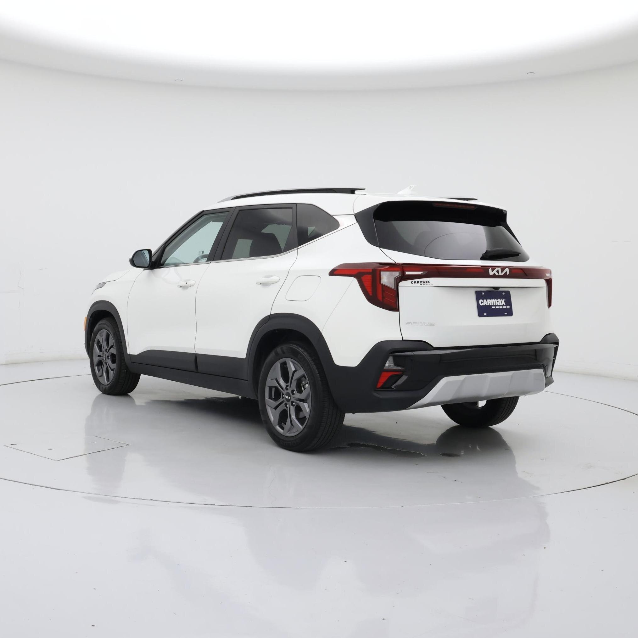 Thumbnail: 2024 Kia Seltos - 2