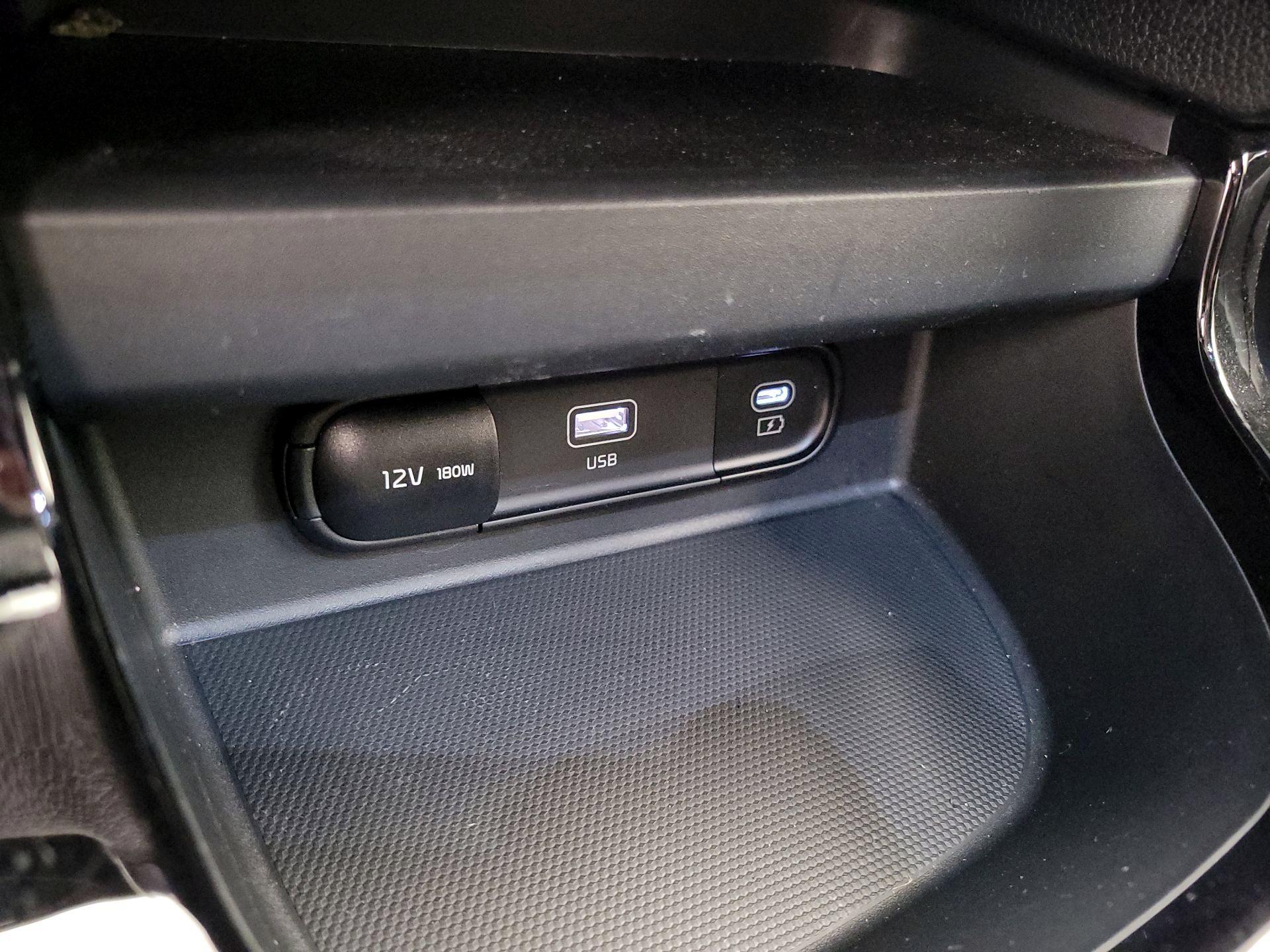 Thumbnail: 2024 Kia Seltos - 19